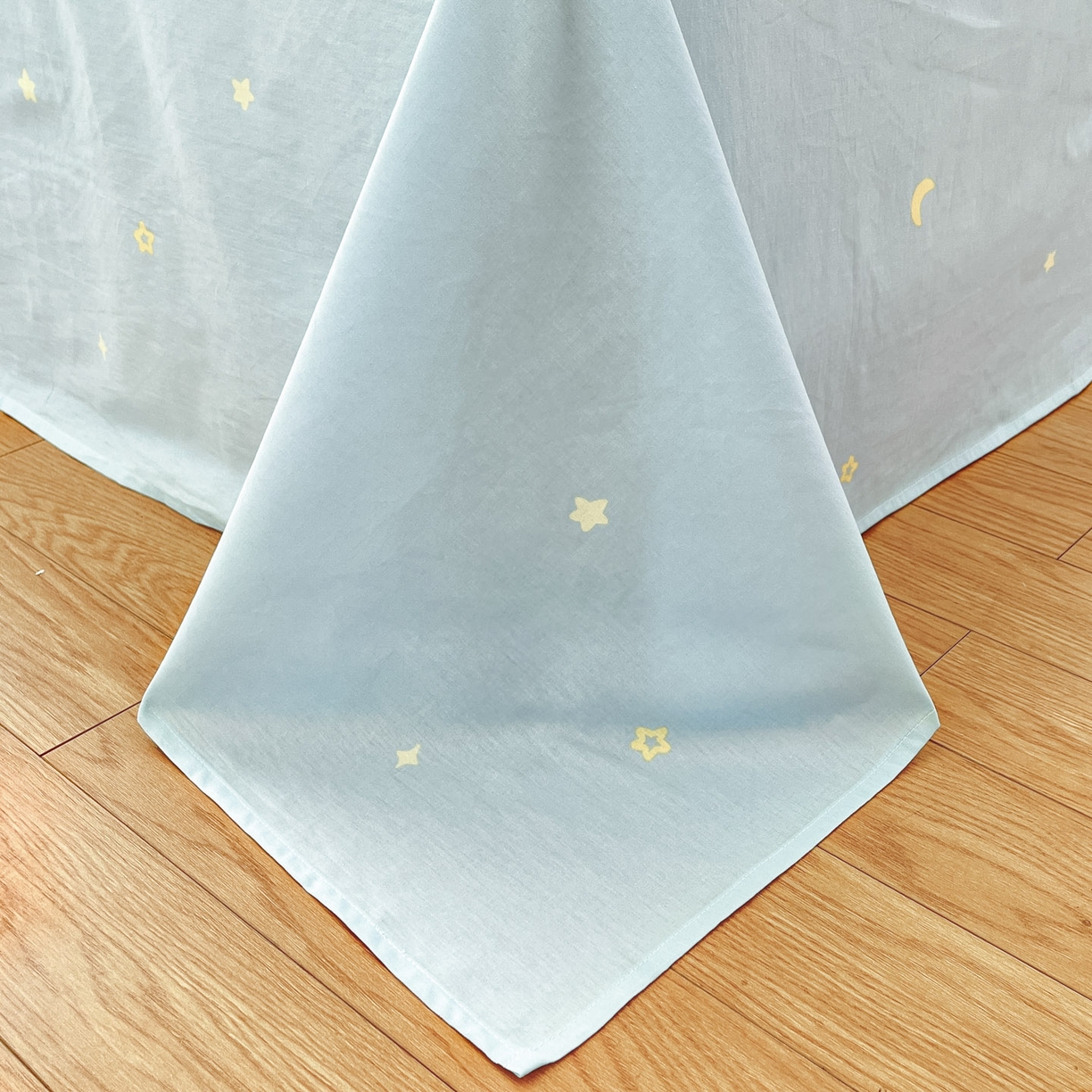 91家纺网 家纺一手货源 找家纺 睡美美家纺 2026新款全棉纯棉斜纹印花喷气小清新四季款学生三件套四件套 童年回忆-米