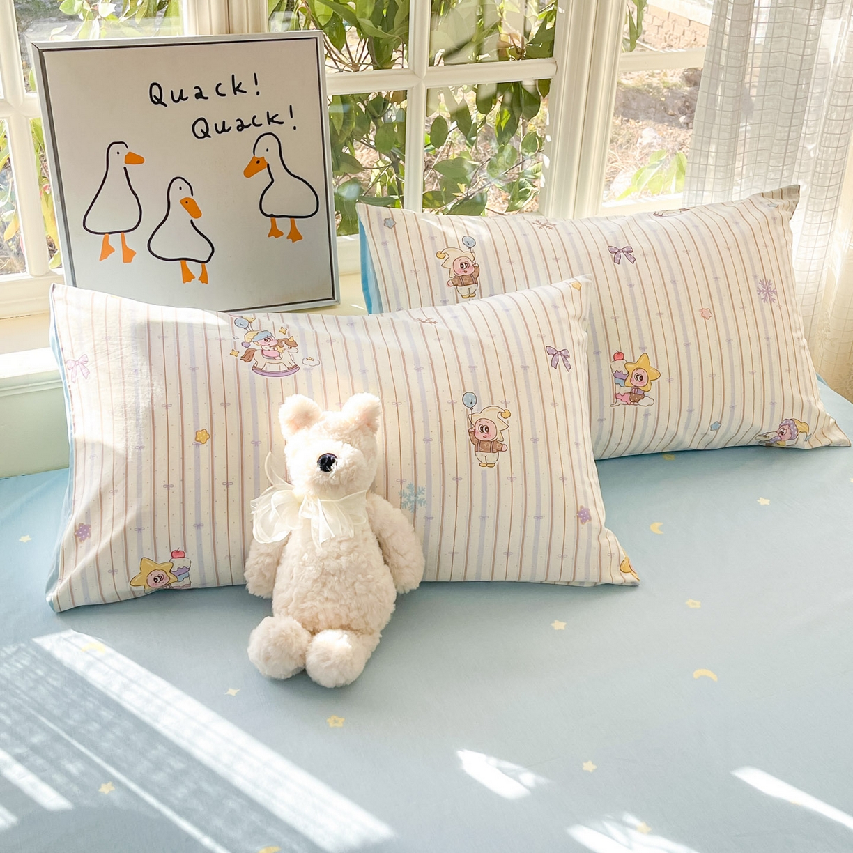 91家纺网 家纺一手货源 找家纺 睡美美家纺 2026新款全棉纯棉斜纹印花喷气小清新四季款学生三件套四件套 小精灵