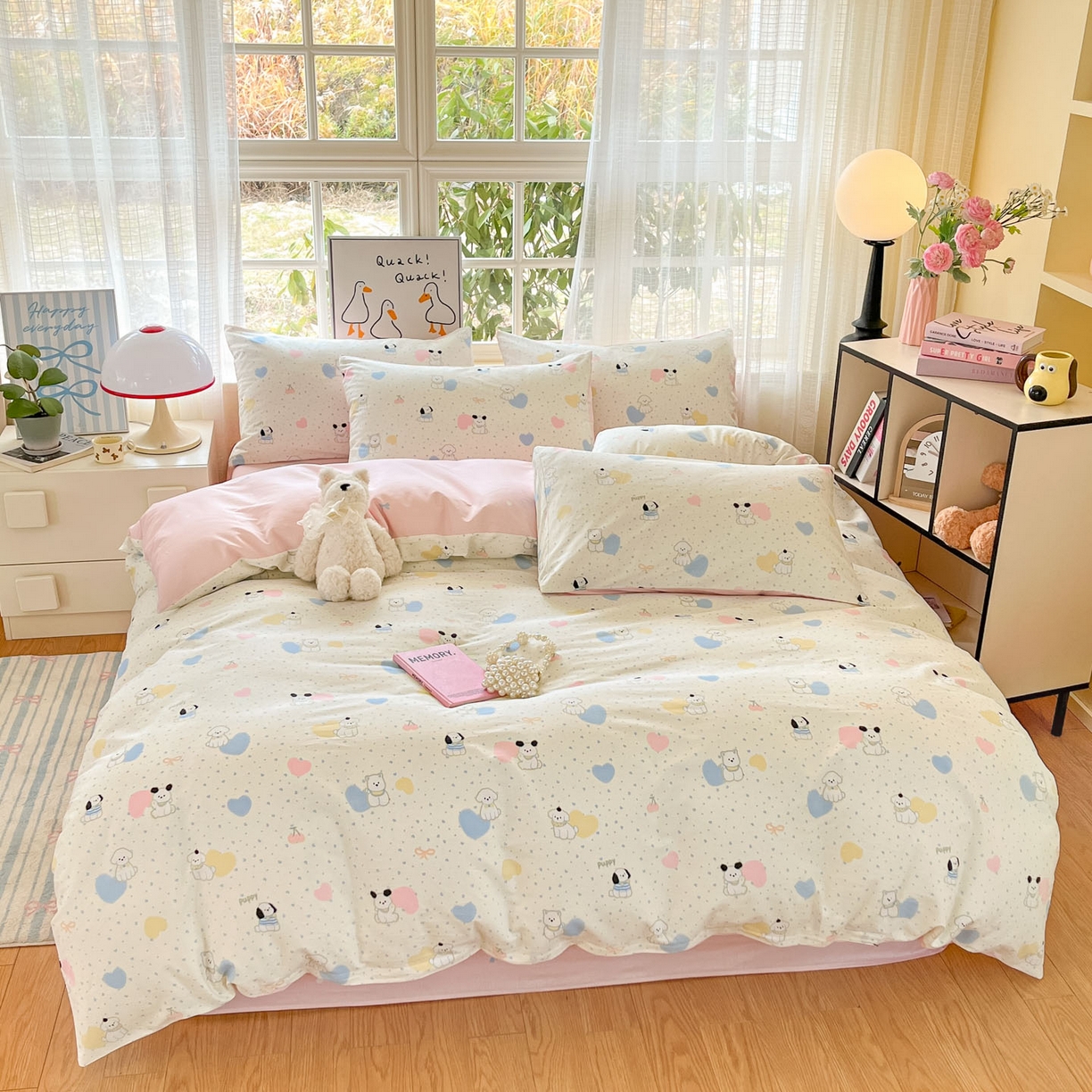 91家纺网 家纺一手货源 找家纺 睡美美家纺 2026新款全棉纯棉斜纹印花喷气小清新四季款学生三件套四件套 心心狗