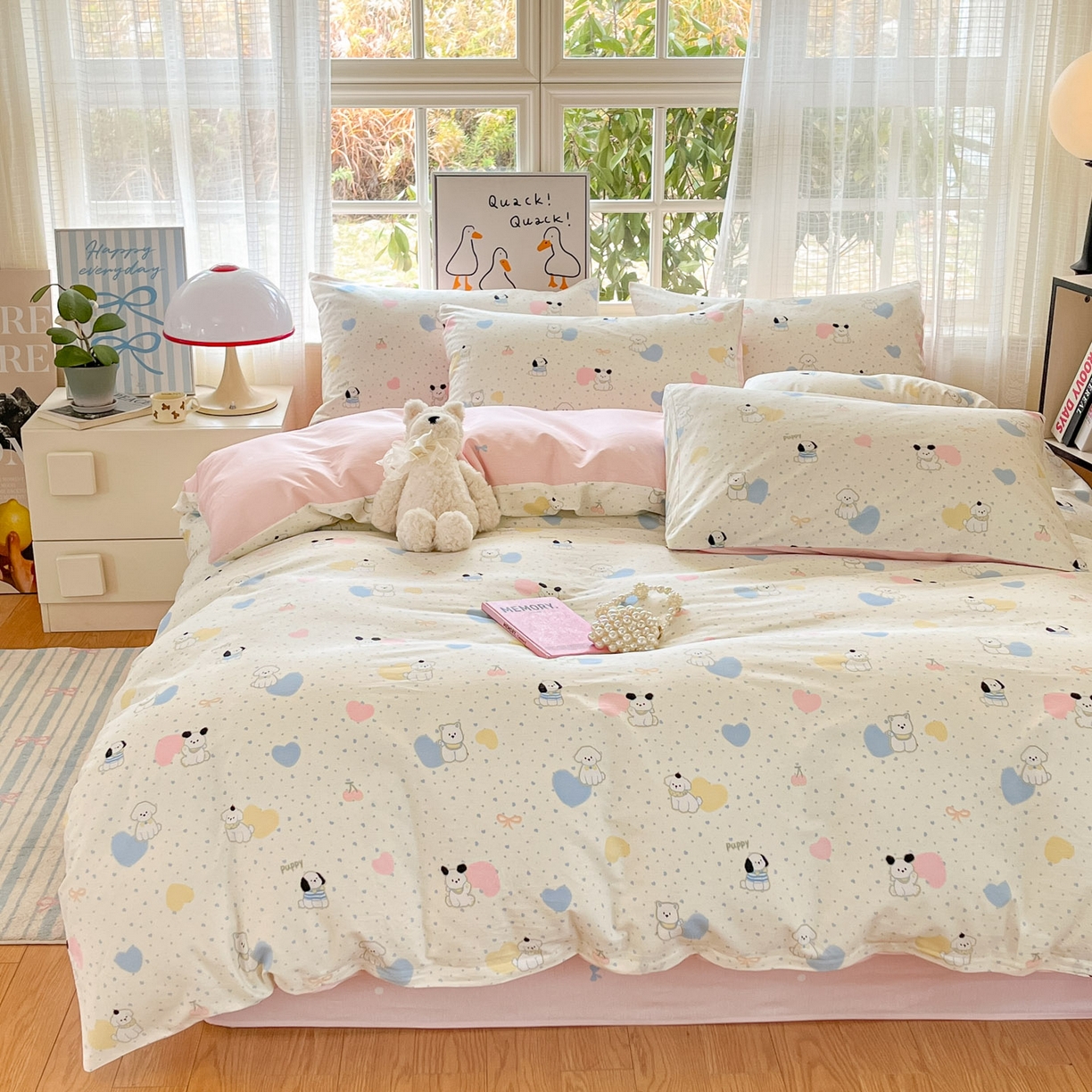 91家纺网 家纺一手货源 找家纺 睡美美家纺 2026新款全棉纯棉斜纹印花喷气小清新四季款学生三件套四件套 心心狗