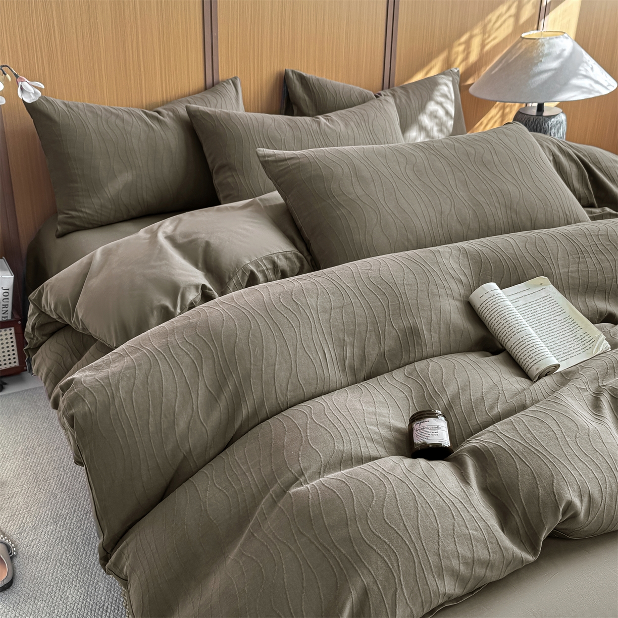 91家纺网 家纺一手货源 找家纺 灰鲸 2026新款全棉纯棉三层纱色织提花四件套 浅忆-摩卡