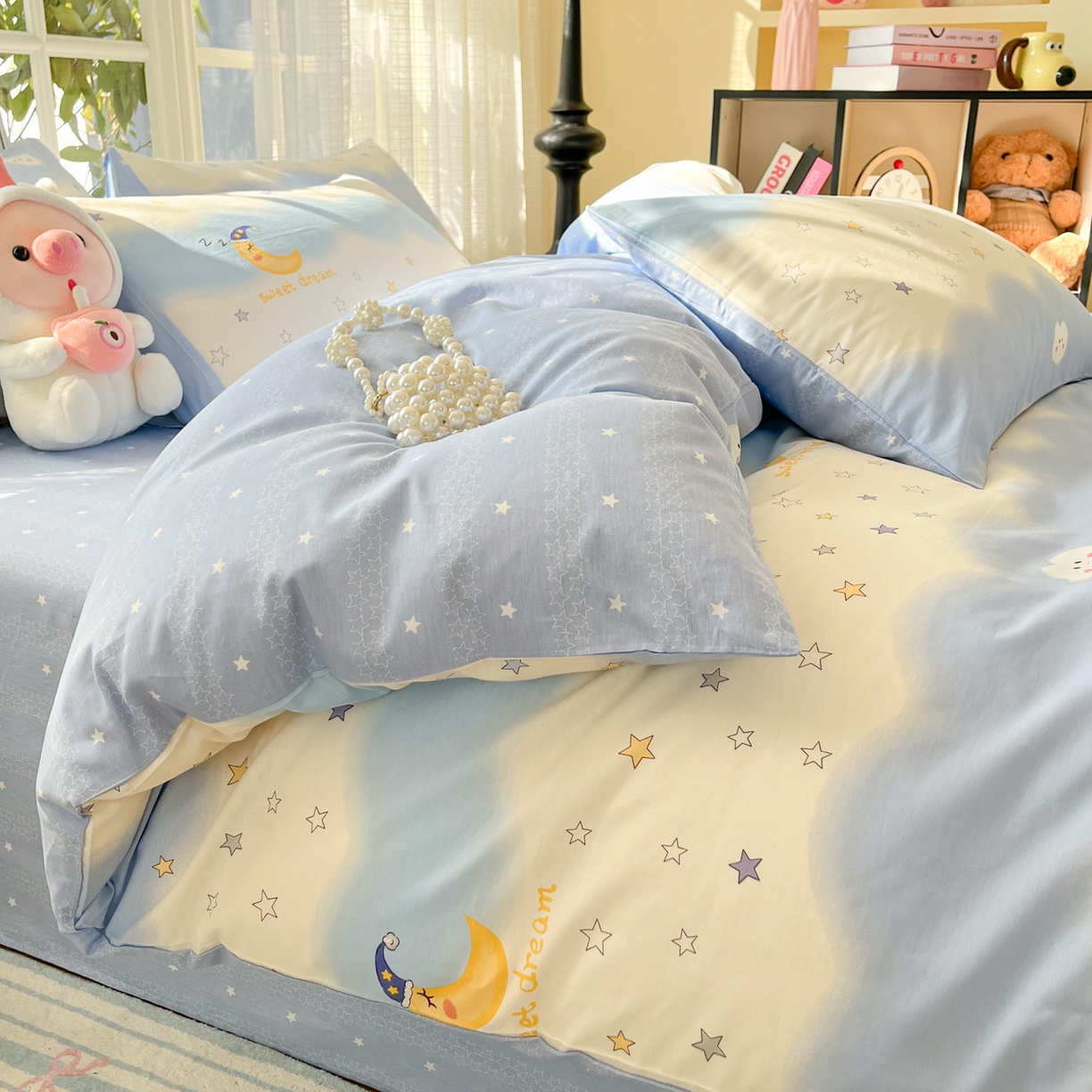 91家纺网 家纺一手货源 找家纺 睡美美家纺 2026新款全棉纯棉斜纹印花喷气小清新四季款学生三件套四件套 星辰入梦