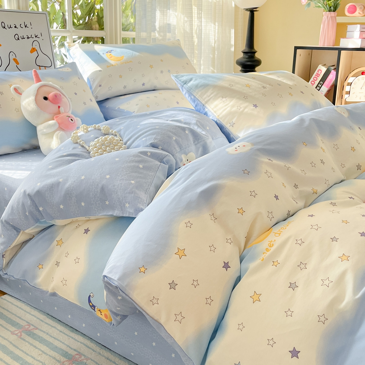 91家纺网 家纺一手货源 找家纺 睡美美家纺 2026新款全棉纯棉斜纹印花喷气小清新四季款学生三件套四件套 星辰入梦