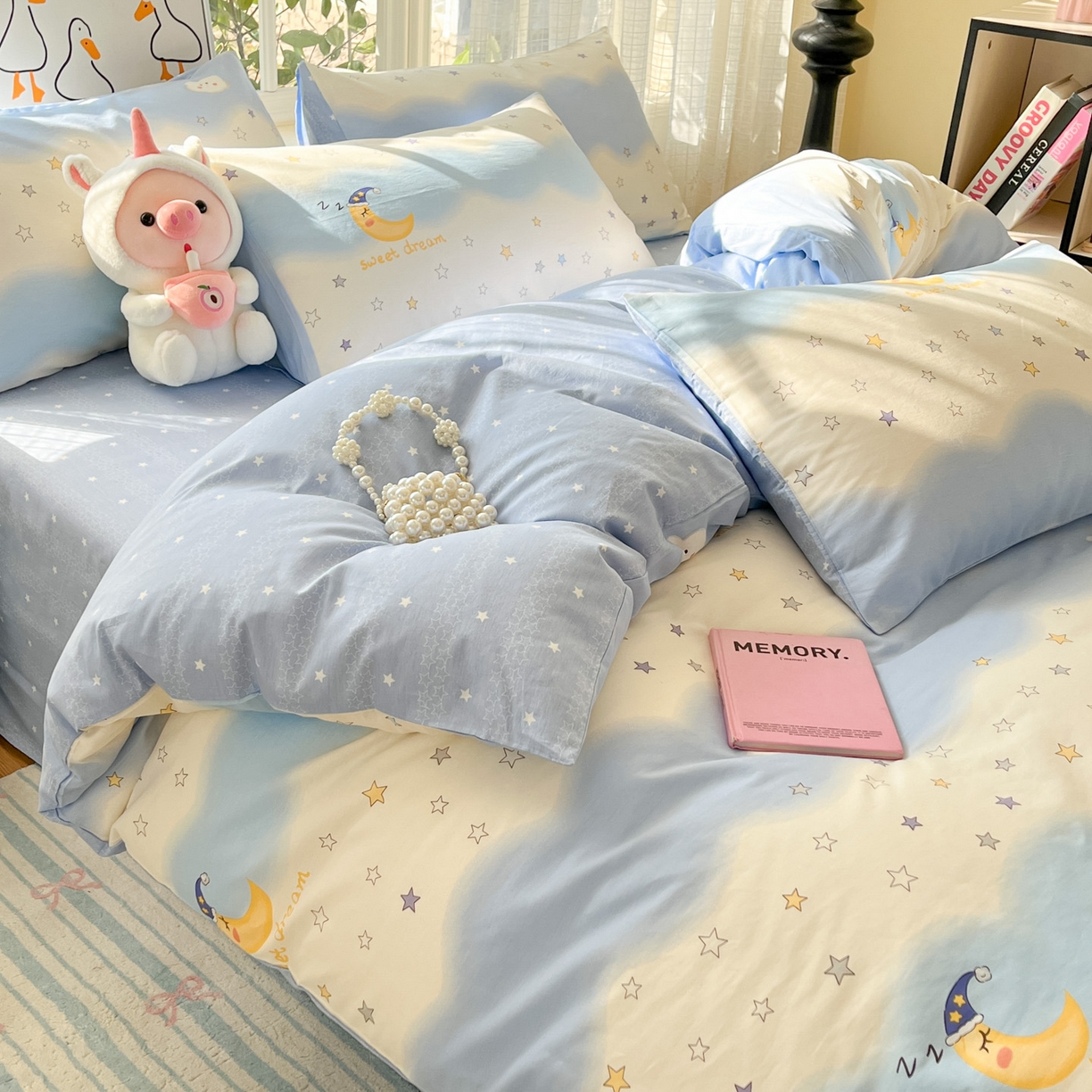 91家纺网 家纺一手货源 找家纺 睡美美家纺 2026新款全棉纯棉斜纹印花喷气小清新四季款学生三件套四件套 星辰入梦