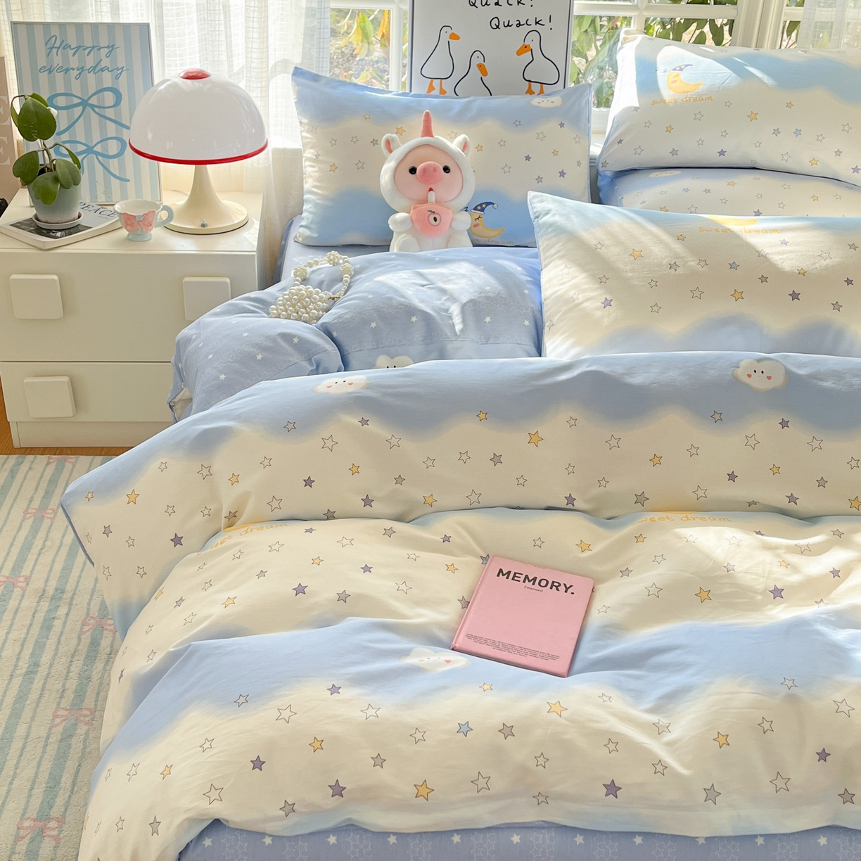 91家纺网 家纺一手货源 找家纺 睡美美家纺 2026新款全棉纯棉斜纹印花喷气小清新四季款学生三件套四件套 星辰入梦