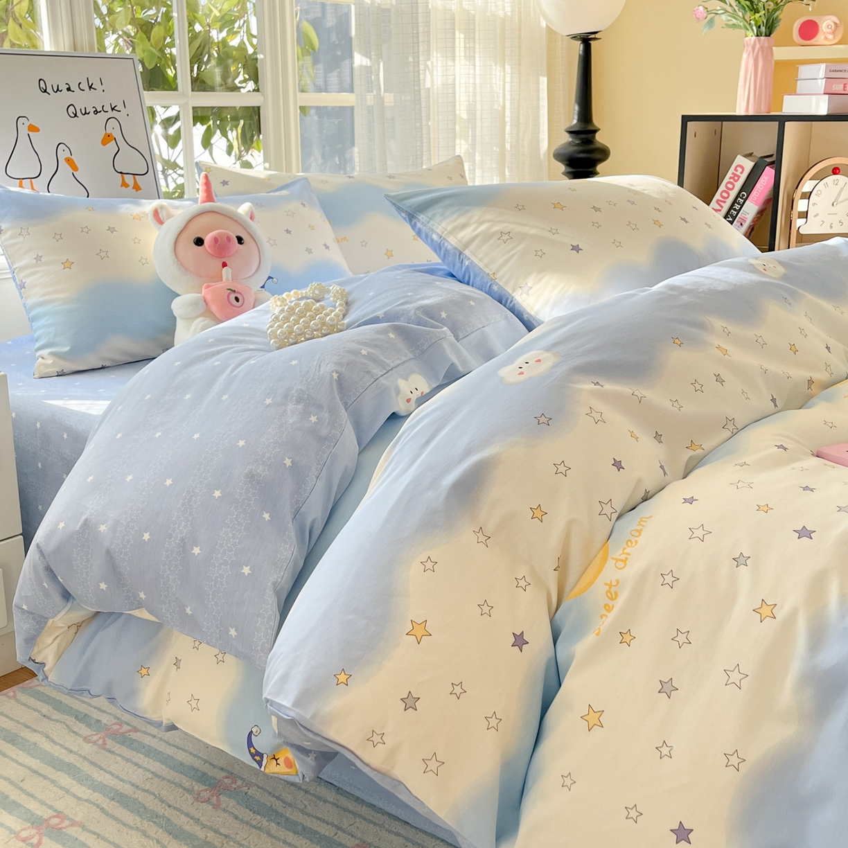 91家纺网 家纺一手货源 找家纺 睡美美家纺 2026新款全棉纯棉斜纹印花喷气小清新四季款学生三件套四件套 星辰入梦