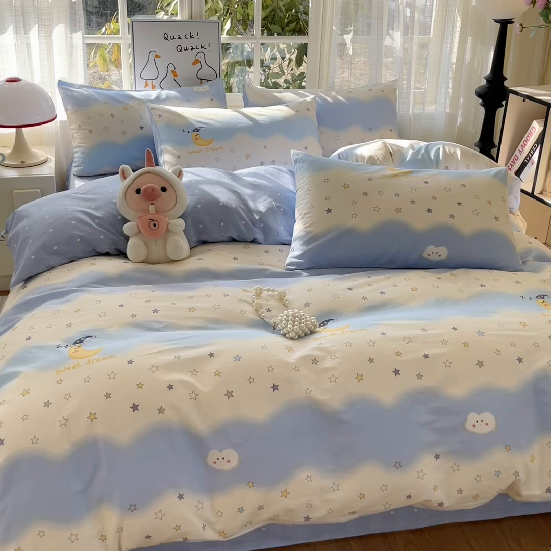 91家纺网 家纺一手货源 找家纺 睡美美家纺 2026新款全棉纯棉斜纹印花喷气小清新四季款学生三件套四件套 星辰入梦