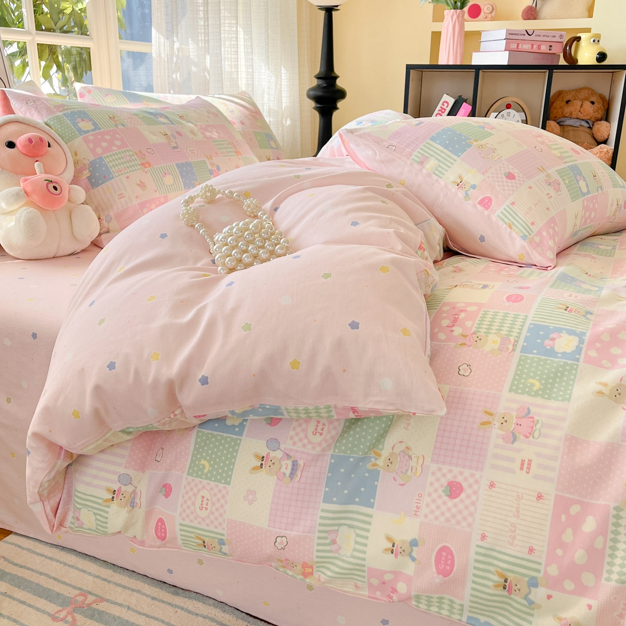 91家纺网 家纺一手货源 找家纺 睡美美家纺 2026新款全棉纯棉斜纹印花喷气小清新四季款学生三件套四件套 幸运宝贝