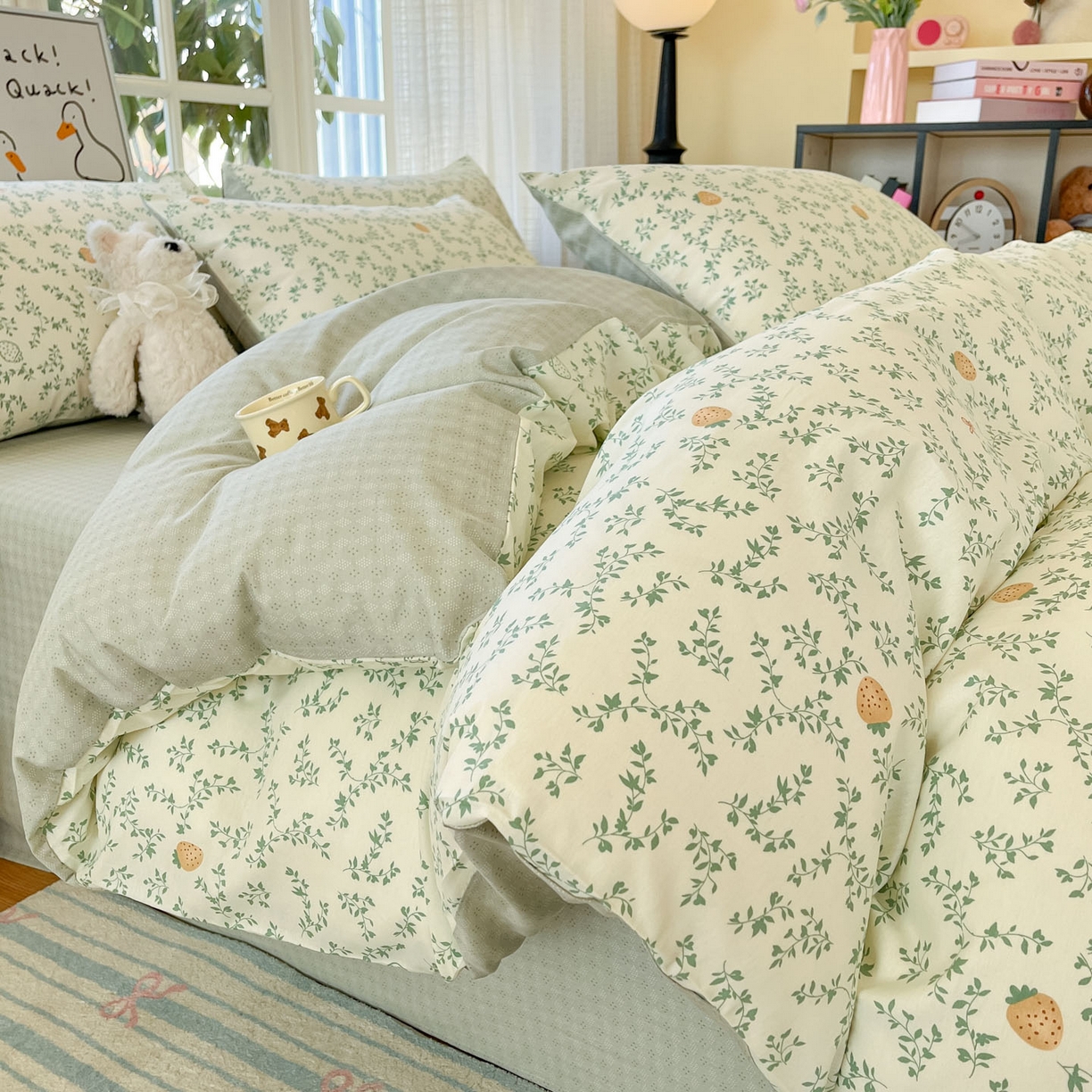 91家纺网 家纺一手货源 找家纺 睡美美家纺 2026新款全棉纯棉斜纹印花喷气小清新四季款学生三件套四件套 野莓绿叶