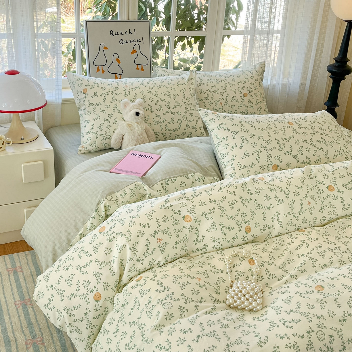 91家纺网 家纺一手货源 找家纺 睡美美家纺 2026新款全棉纯棉斜纹印花喷气小清新四季款学生三件套四件套 野莓绿叶