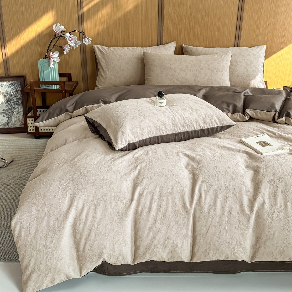 91家纺网 家纺一手货源 找家纺 灰鲸 2026新款全棉纯棉三层纱色织提花四件套 蔷薇-可可奶咖