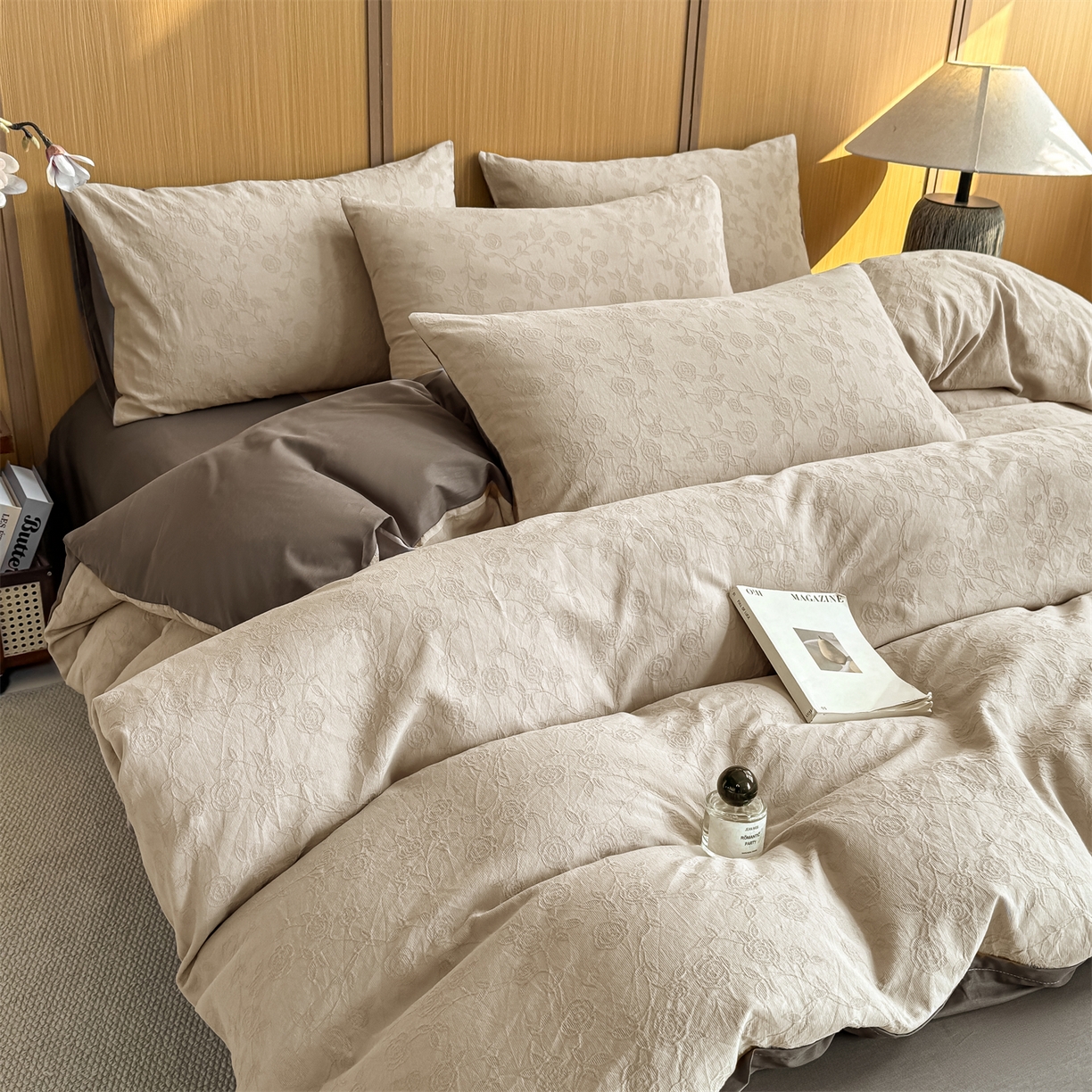 91家纺网 家纺一手货源 找家纺 灰鲸 2026新款全棉纯棉三层纱色织提花四件套 蔷薇-可可奶咖