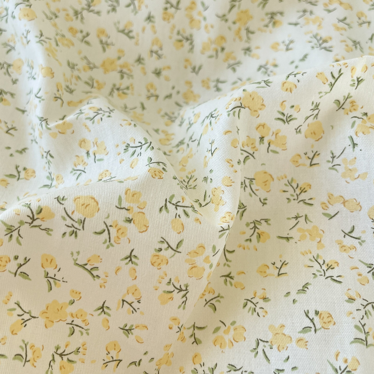 91家纺网 家纺一手货源 找家纺 睡美美家纺 2026新款全棉纯棉斜纹印花喷气小清新四季款学生三件套四件套 一叶知秋