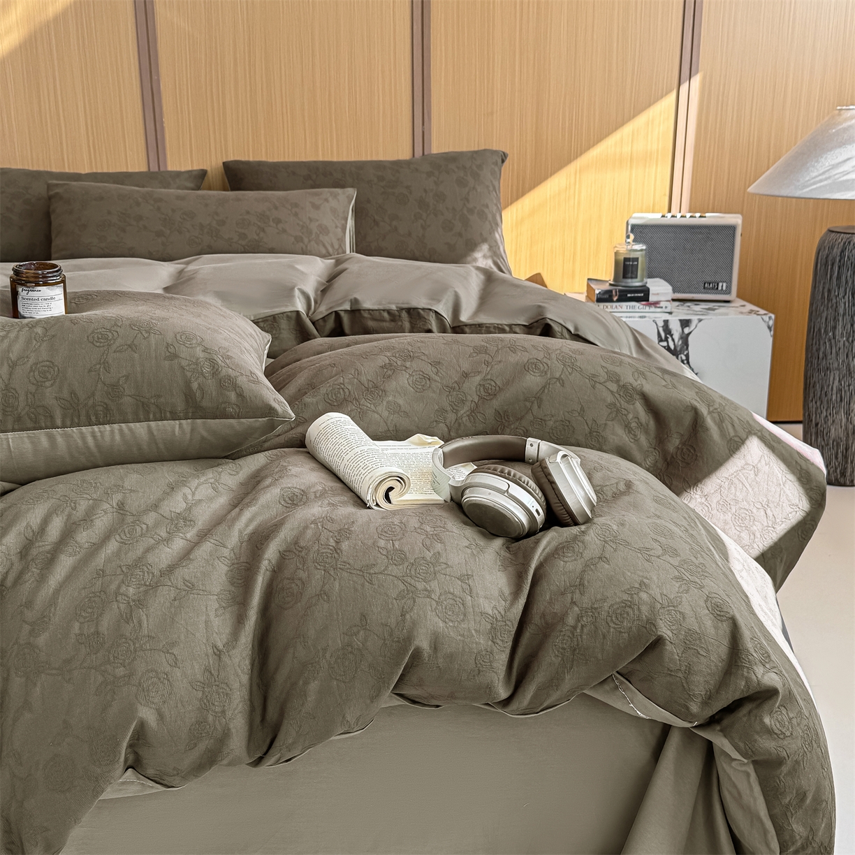 91家纺网 家纺一手货源 找家纺 灰鲸 2026新款全棉纯棉三层纱色织提花四件套 蔷薇-摩卡