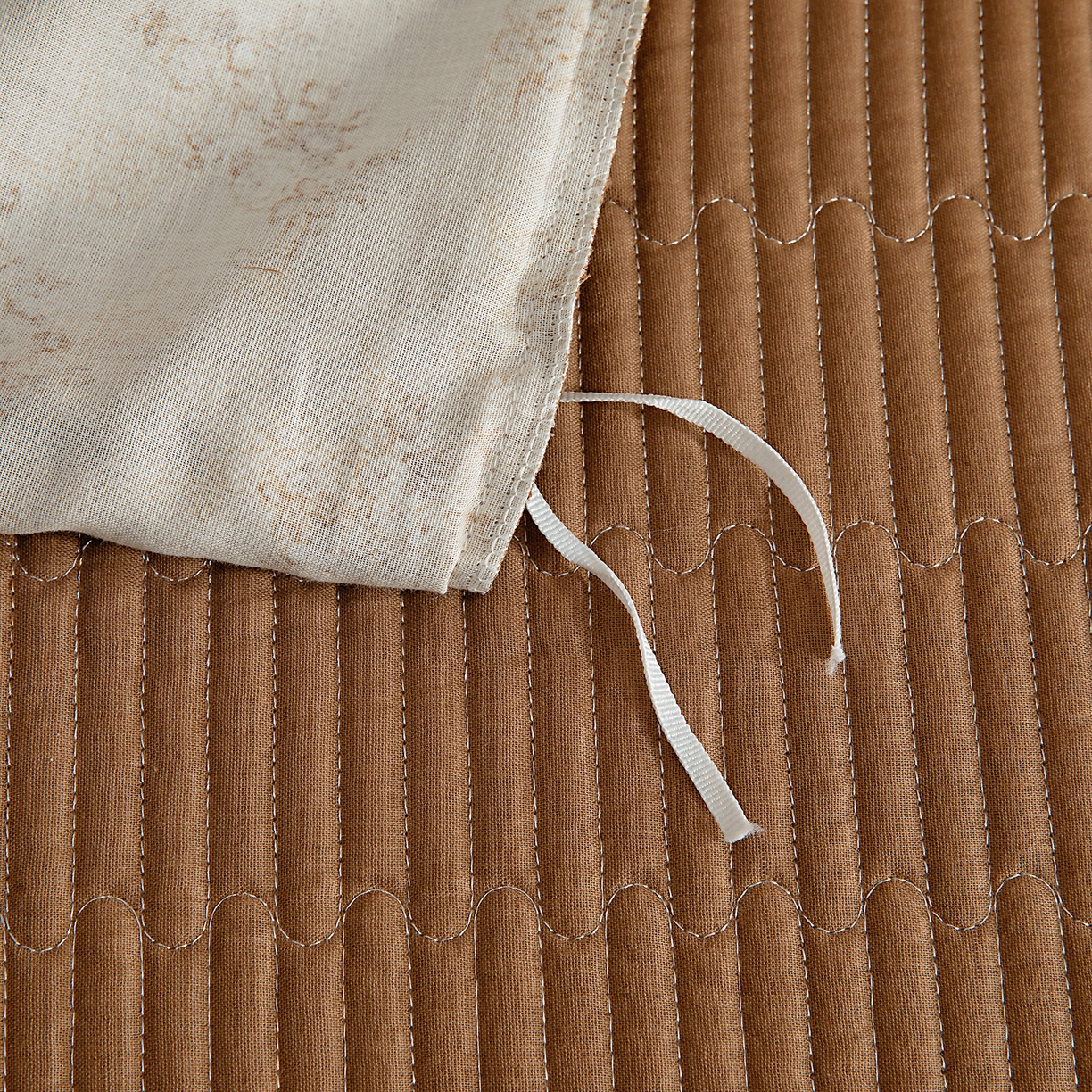 91家纺网 家纺一手货源 找家纺 情煊家纺 2026新款全棉双层纱花边款绣花款四件套 绣花款-茶香