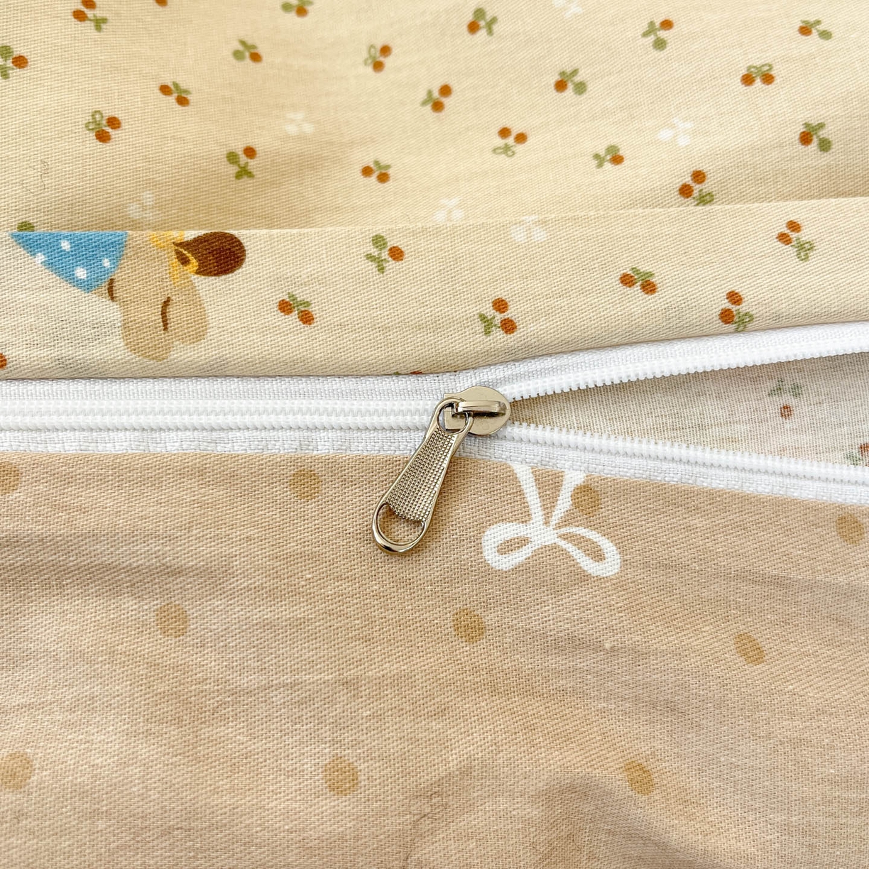 91家纺网 家纺一手货源 找家纺 睡美美家纺 2026新款全棉纯棉斜纹印花喷气小清新四季款学生三件套四件套 尤小七