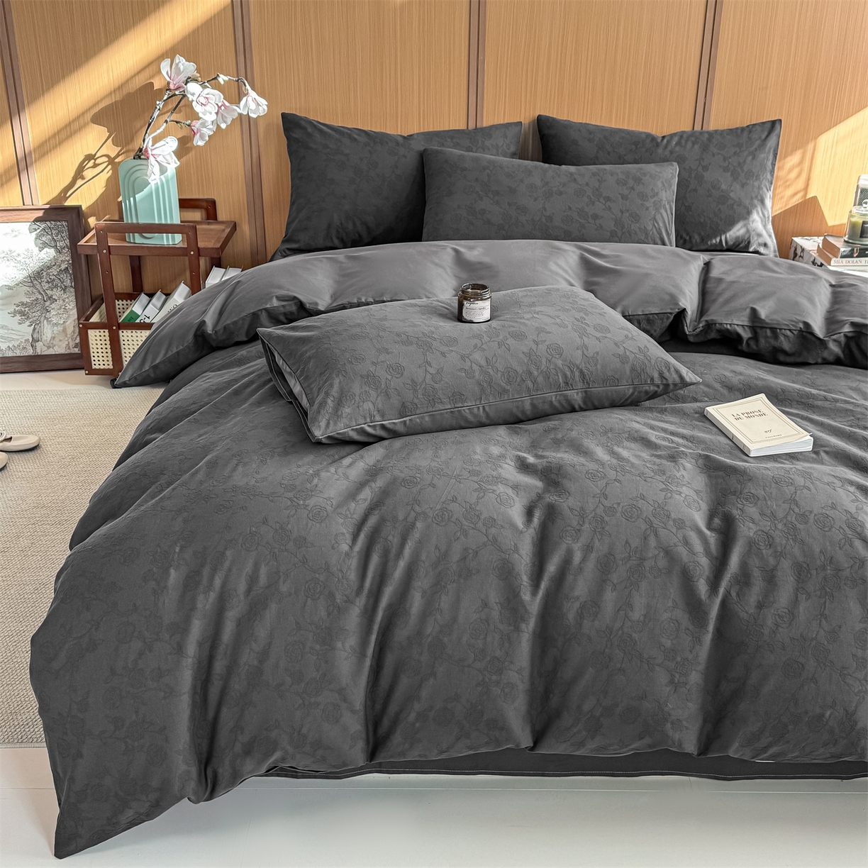 91家纺网 家纺一手货源 找家纺 灰鲸 2026新款全棉纯棉三层纱色织提花四件套 蔷薇-素墨