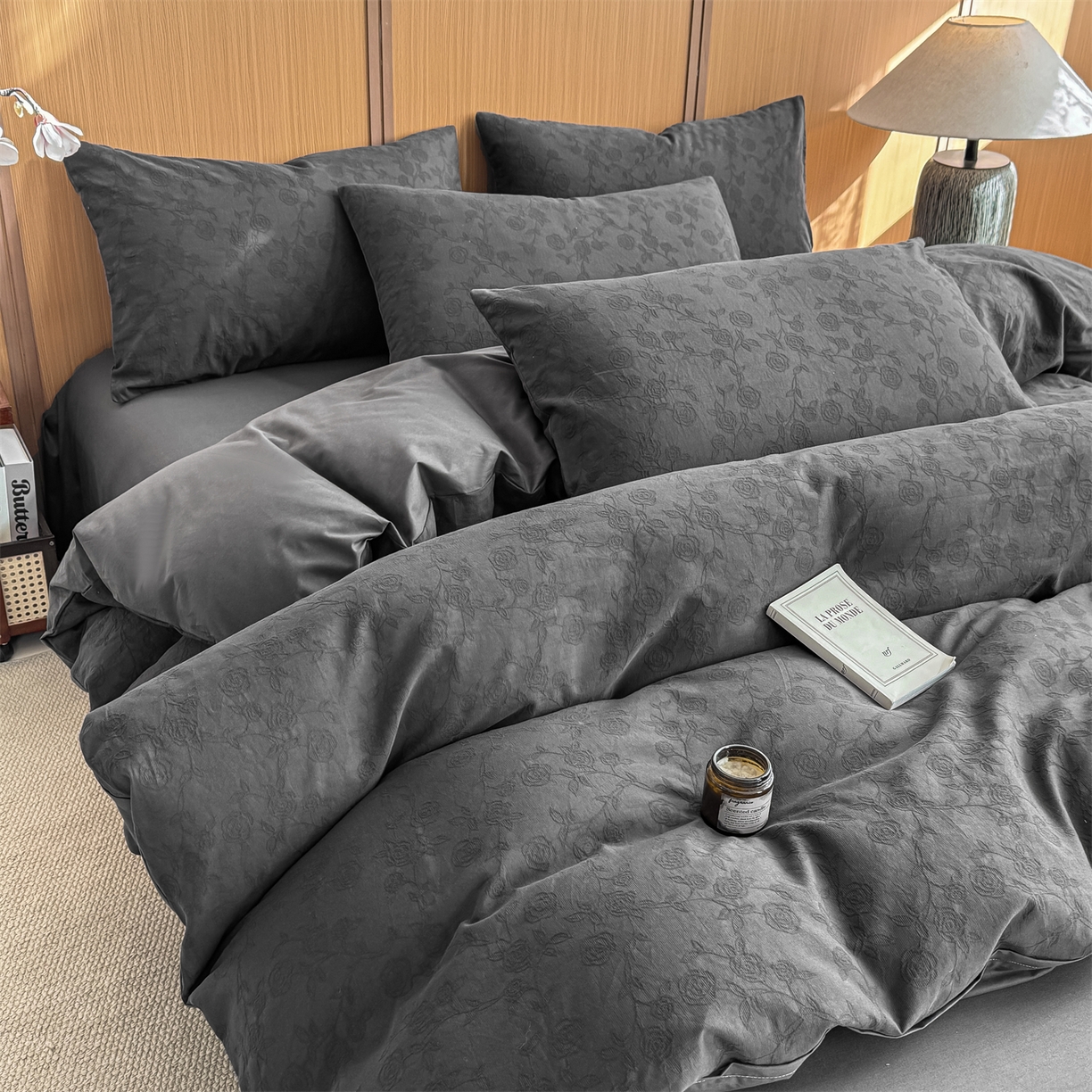 91家纺网 家纺一手货源 找家纺 灰鲸 2026新款全棉纯棉三层纱色织提花四件套 蔷薇-素墨