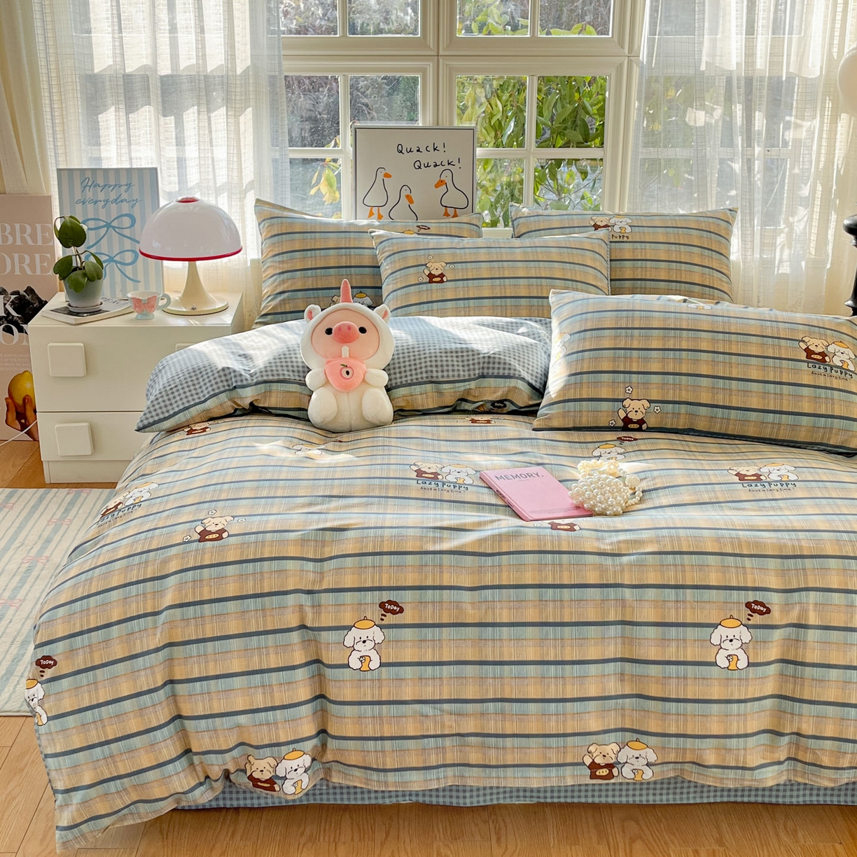 91家纺网 家纺一手货源 找家纺 睡美美家纺 2026新款全棉纯棉斜纹印花喷气小清新四季款学生三件套四件套 自拍小狗