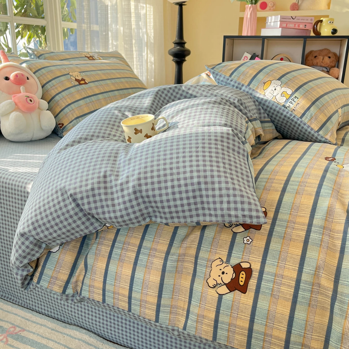 91家纺网 家纺一手货源 找家纺 睡美美家纺 2026新款全棉纯棉斜纹印花喷气小清新四季款学生三件套四件套 自拍小狗