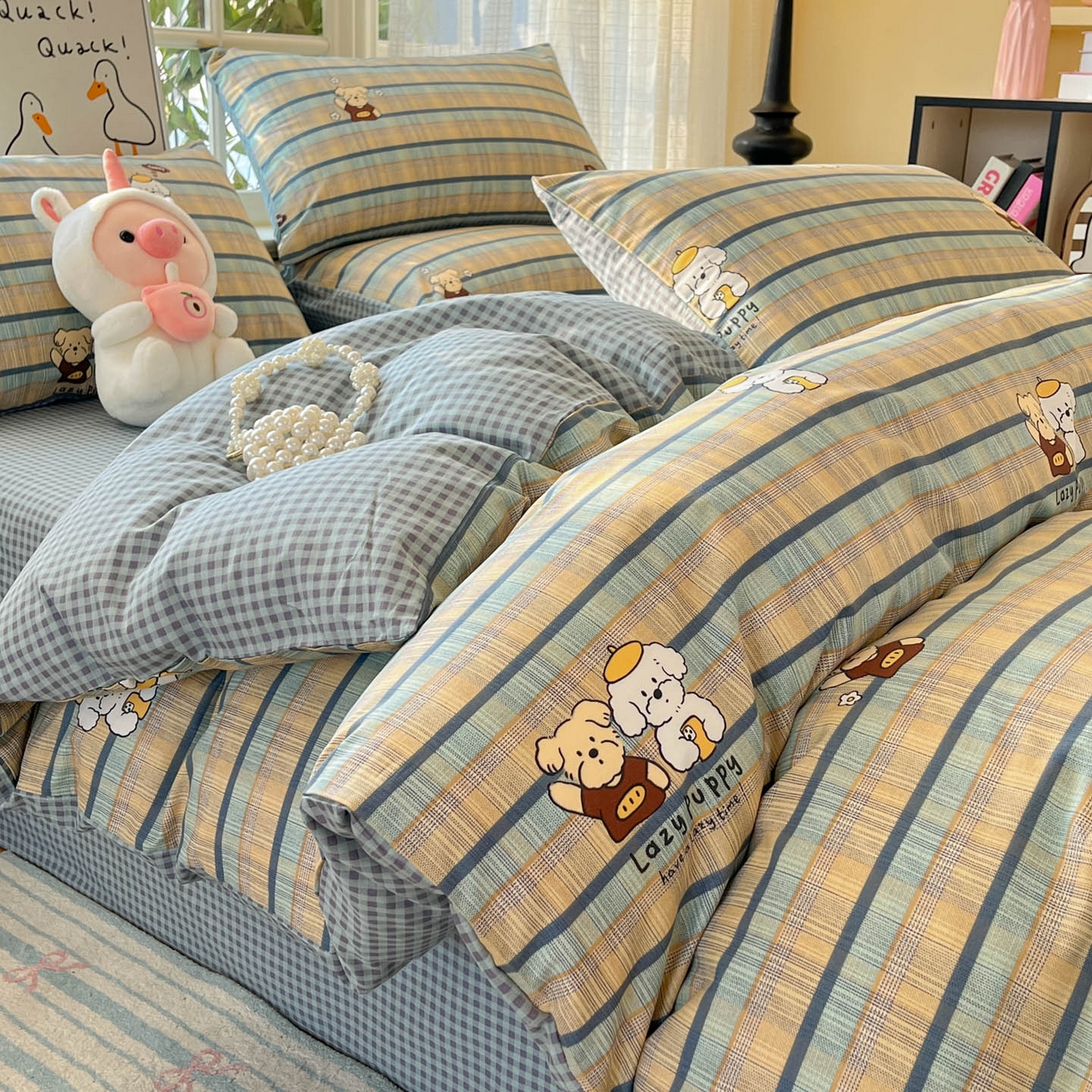 91家纺网 家纺一手货源 找家纺 睡美美家纺 2026新款全棉纯棉斜纹印花喷气小清新四季款学生三件套四件套 自拍小狗