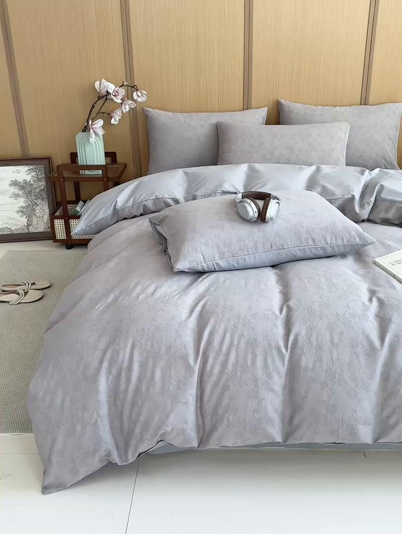 91家纺网 家纺一手货源 找家纺 灰鲸 2026新款全棉纯棉三层纱色织提花四件套 蔷薇-雾灰