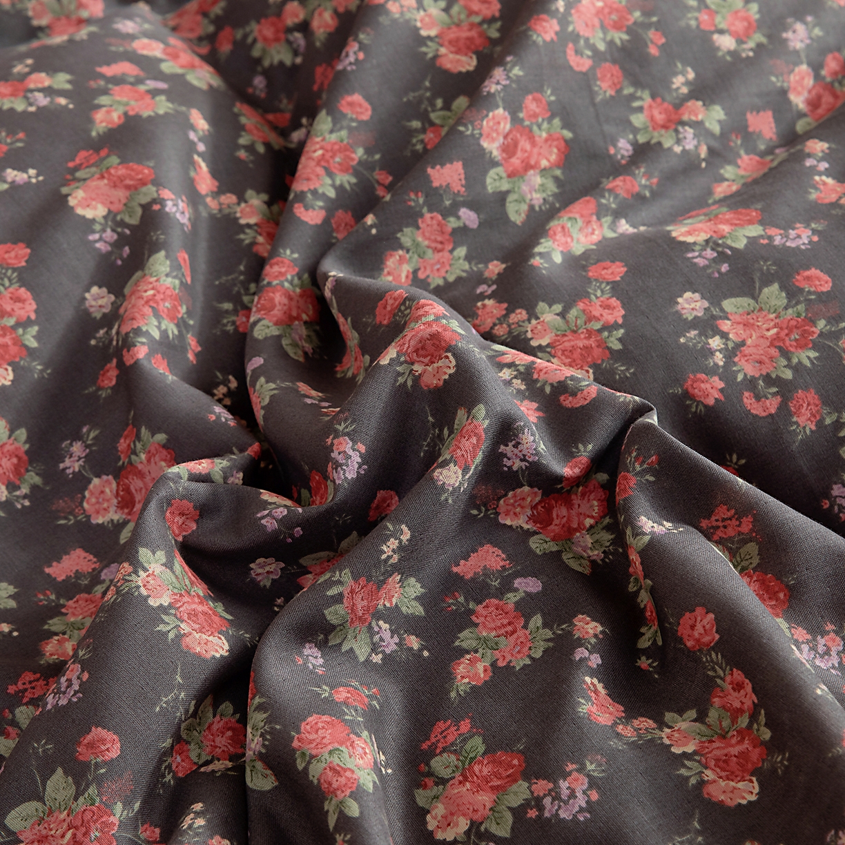 91家纺网 家纺一手货源 找家纺 情煊家纺 2026新款全棉双层纱花边款绣花款四件套 绣花款-缪斯