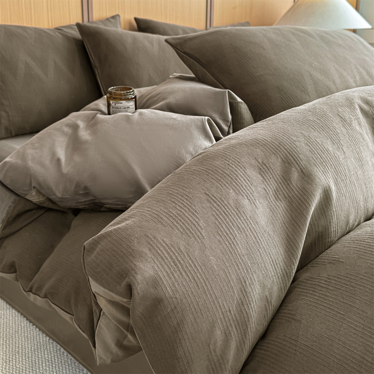 91家纺网 家纺一手货源 找家纺 灰鲸 2026新款全棉纯棉三层纱色织提花四件套 影韵-摩卡