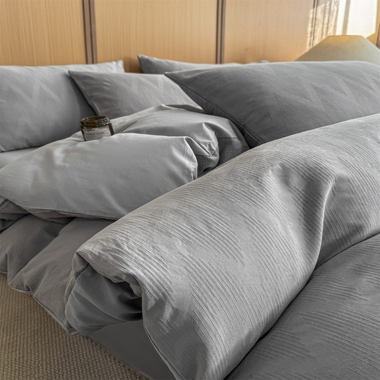 91家纺网 家纺一手货源 找家纺 灰鲸 2026新款全棉纯棉三层纱色织提花四件套 影韵-雾灰