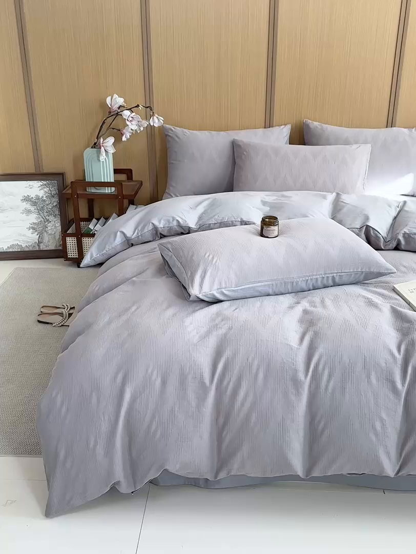 91家纺网 家纺一手货源 找家纺 灰鲸 2026新款全棉纯棉三层纱色织提花四件套 影韵-雾灰