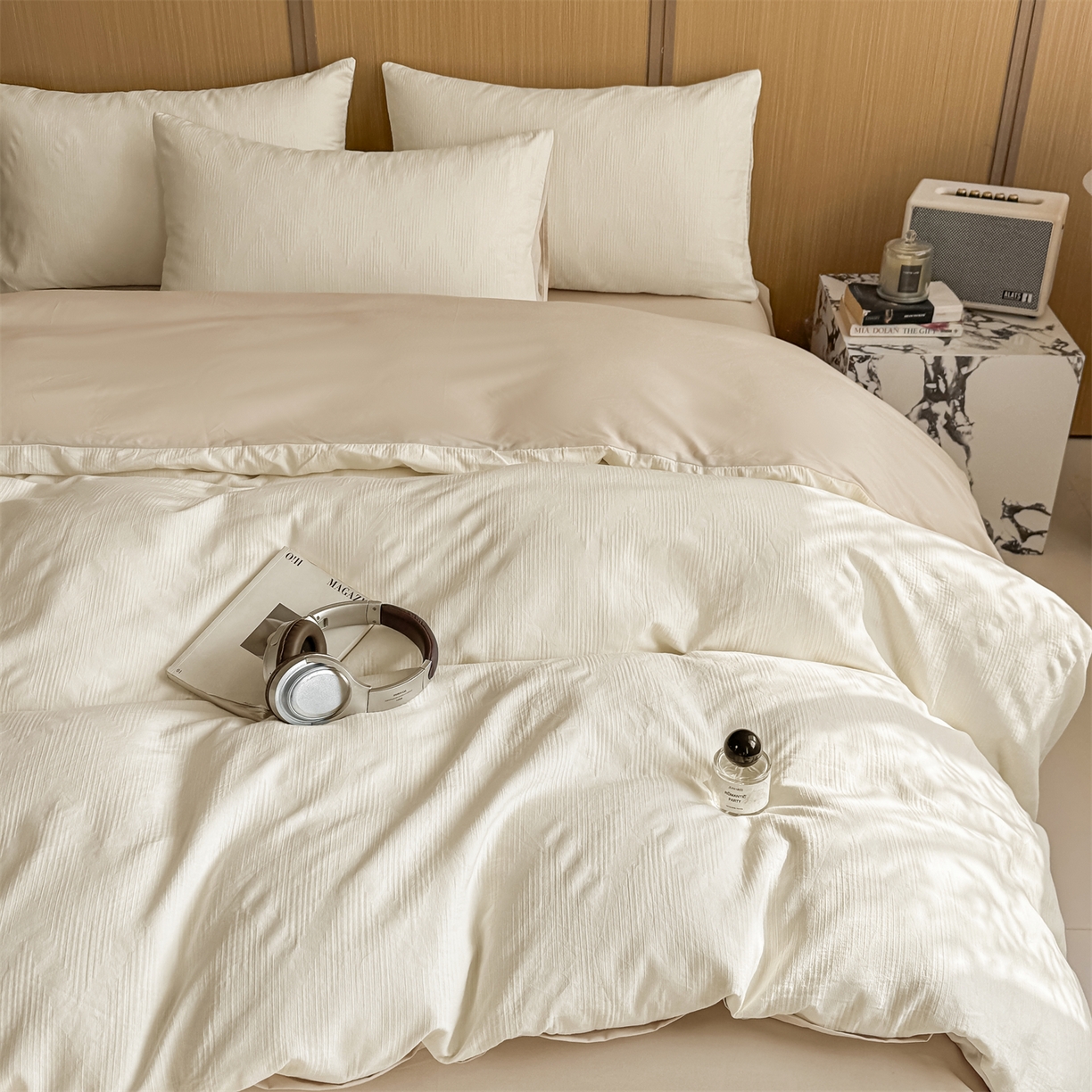 91家纺网 家纺一手货源 找家纺 灰鲸 2026新款全棉纯棉三层纱色织提花四件套 影韵-杏仁奶霜