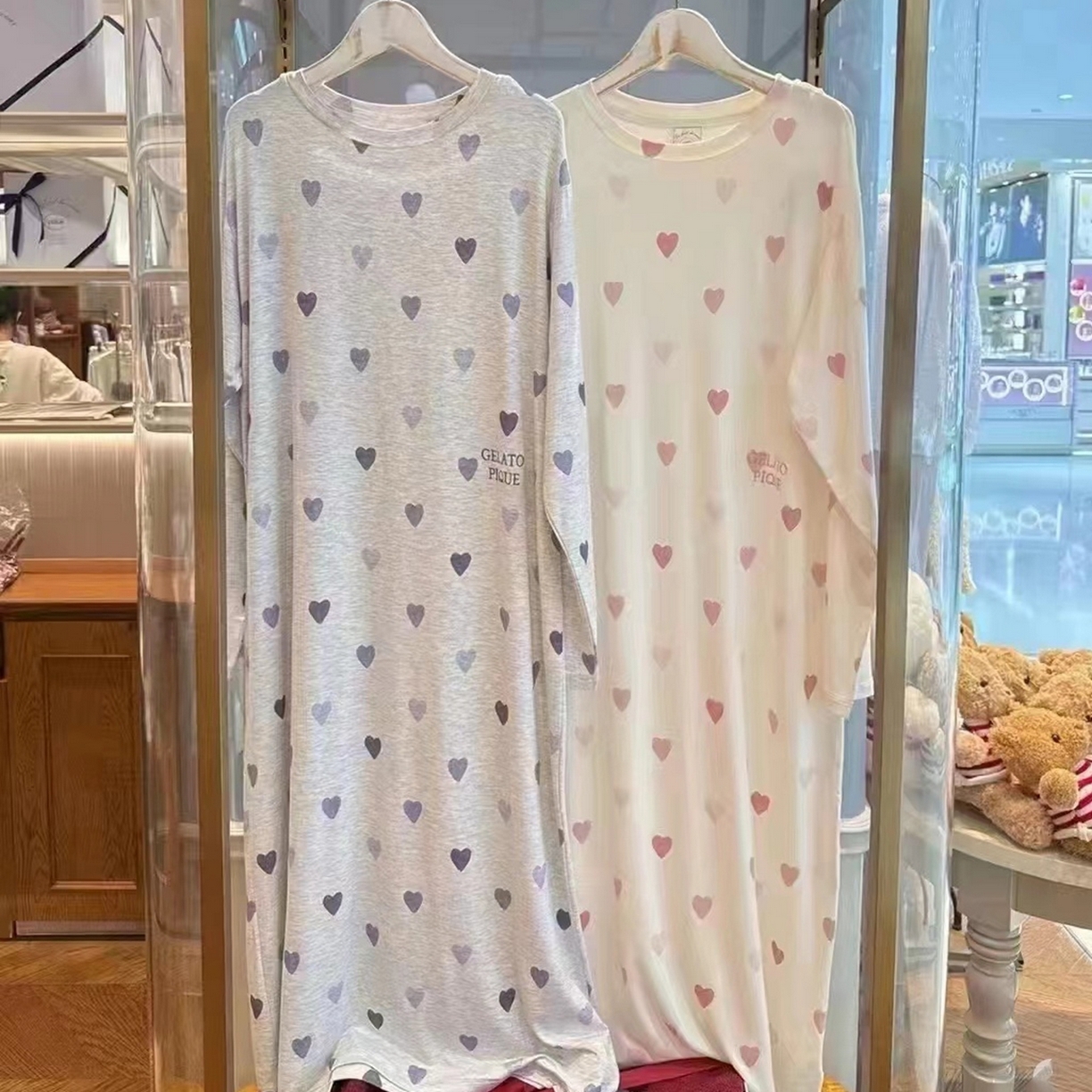 91家纺网 家纺一手货源 找家纺 妍景家居生活馆 2026新款桃心睡裙套装 蓝色-桃心睡裙