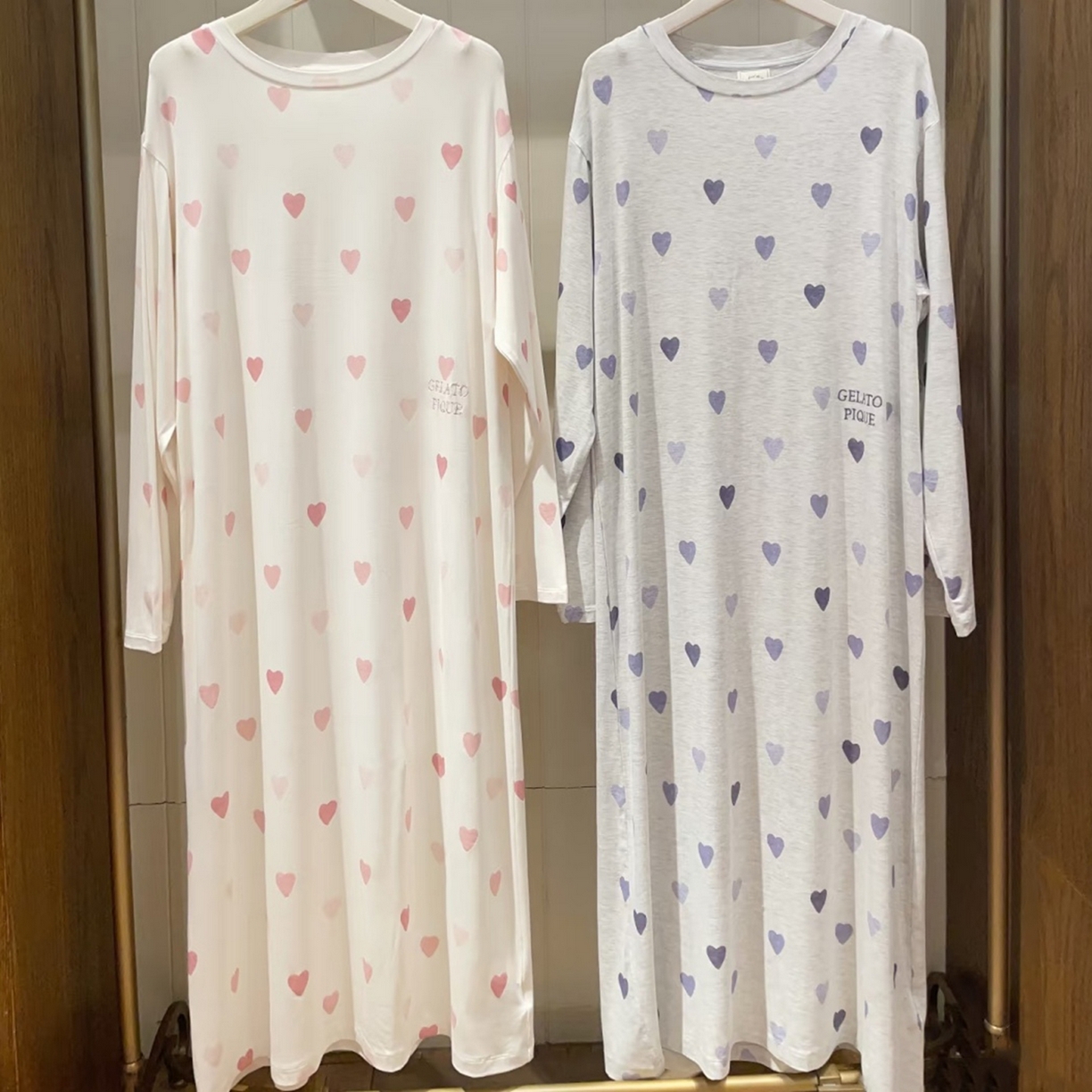 91家纺网 家纺一手货源 找家纺 妍景家居生活馆 2026新款桃心睡裙套装 蓝色-桃心睡裙