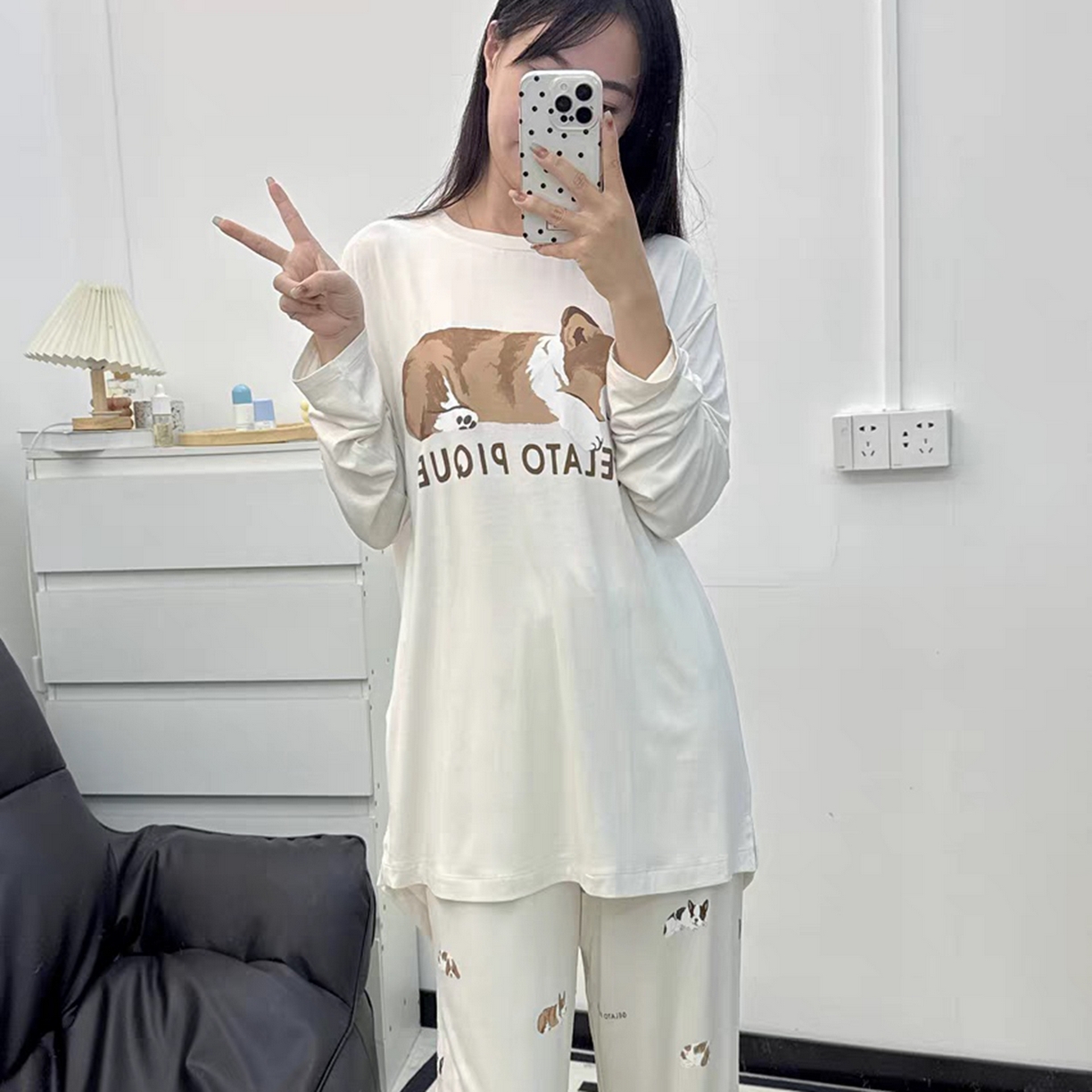 91家纺网 家纺一手货源 找家纺 妍景家居生活馆 2026新款睡眠狗狗套装 灰色