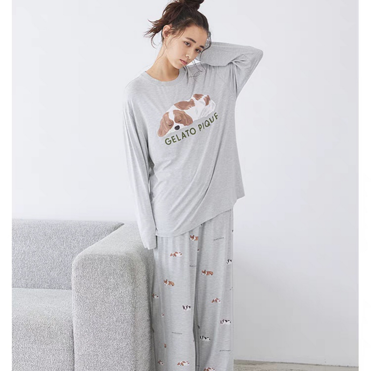 91家纺网 家纺一手货源 找家纺 妍景家居生活馆 2026新款睡眠狗狗套装 灰色