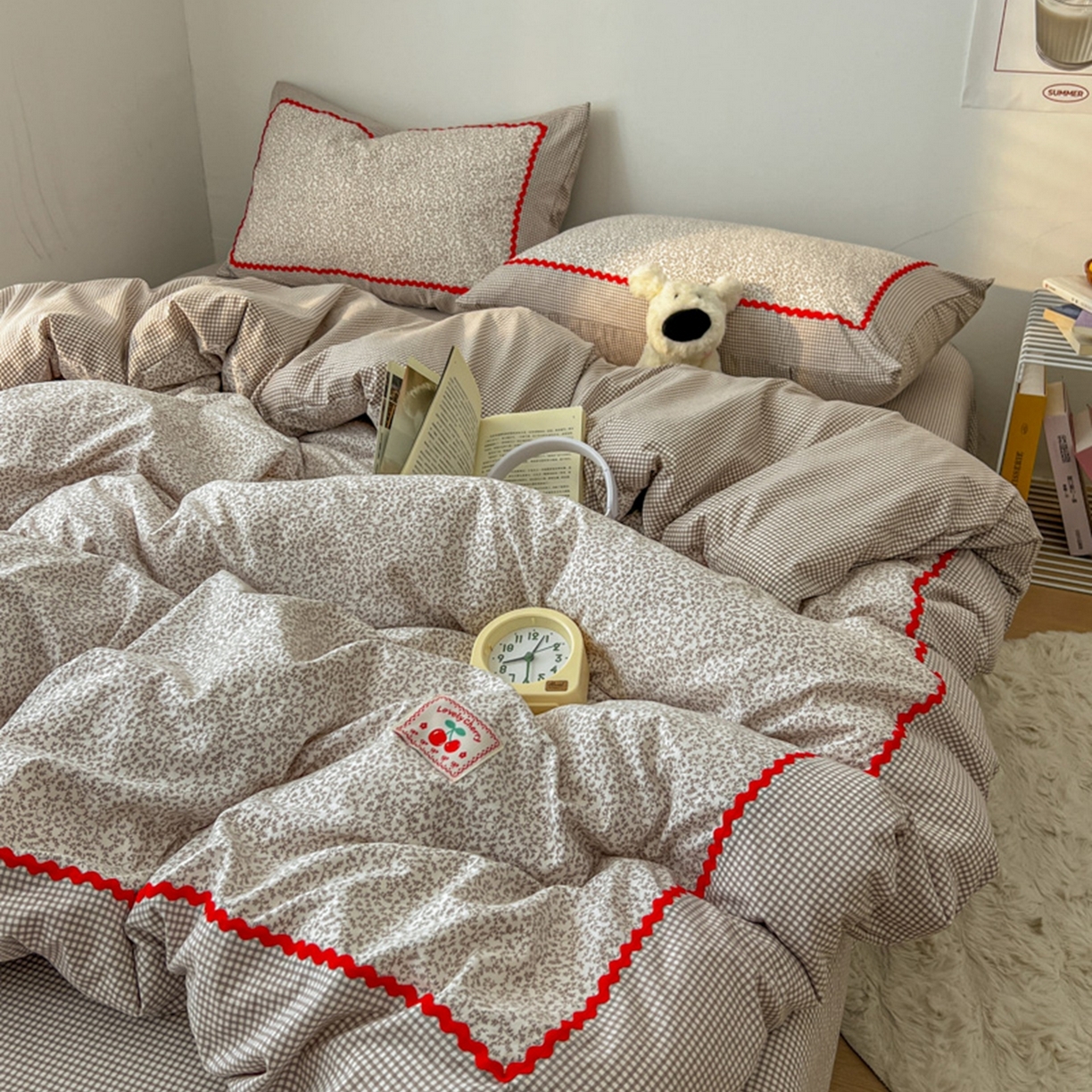 91家纺网 家纺一手货源 找家纺 睡美美家纺 2026新款古法水洗贴布格纹碎花云朵棉四件套-格纹小碎花 格纹小碎花--浅咖