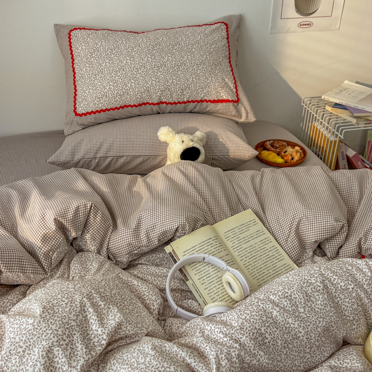 91家纺网 家纺一手货源 找家纺 睡美美家纺 2026新款古法水洗贴布格纹碎花云朵棉四件套-格纹小碎花 格纹小碎花--浅咖