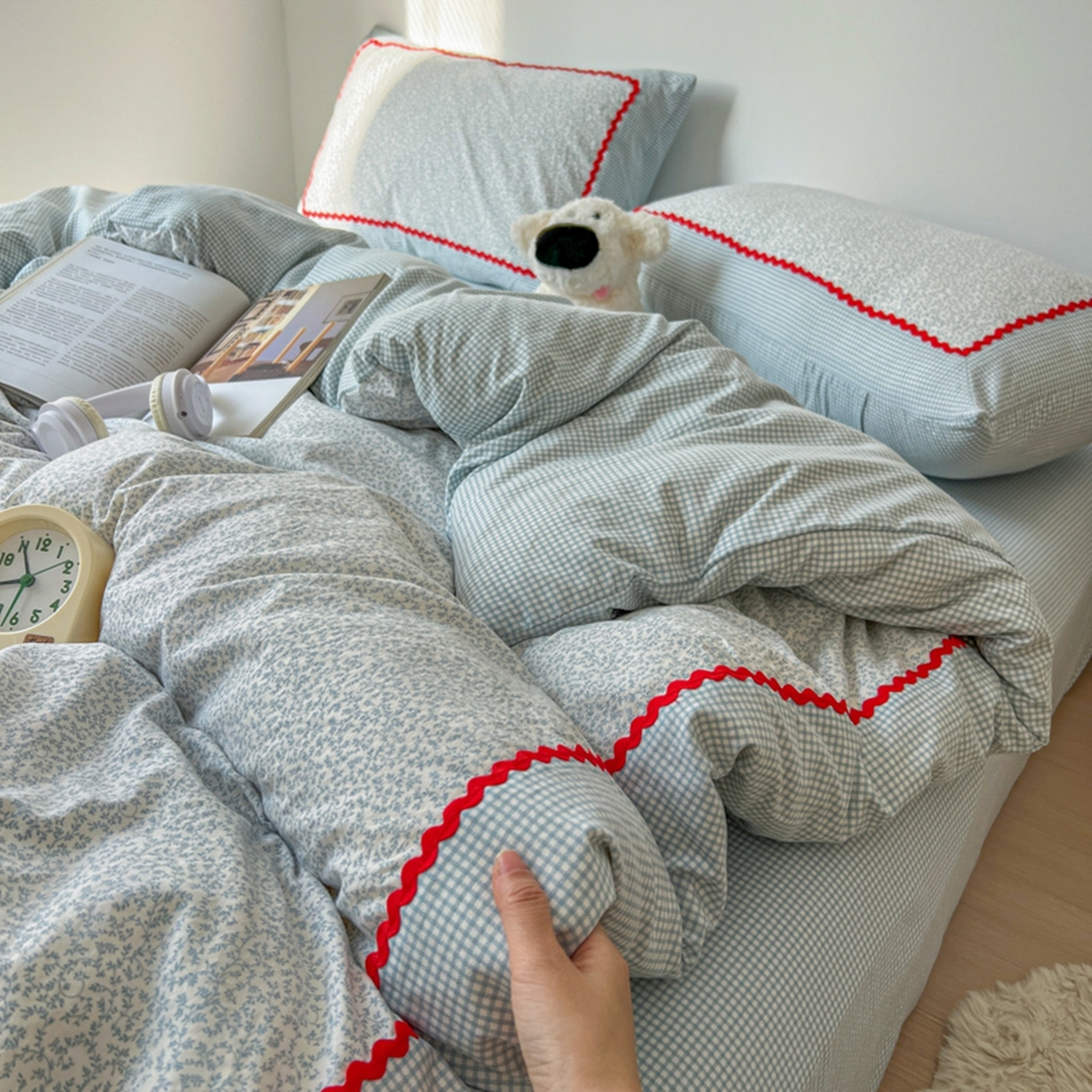 91家纺网 家纺一手货源 找家纺 睡美美家纺 2026新款古法水洗贴布格纹碎花云朵棉四件套-格纹小碎花 格纹小碎花--晴蓝