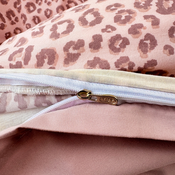 91家纺网 家纺一手货源 找家纺 梦纤绒 2026新款A类仿棉古法水洗棉法式全棉花边四件套粉豹纹