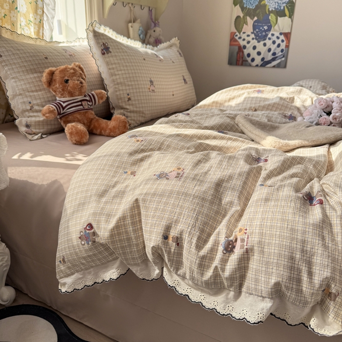 91家纺网 家纺一手货源 找家纺 梦纤绒 2026新款A类仿棉古法水洗棉法式全棉花边四件套格纹小象