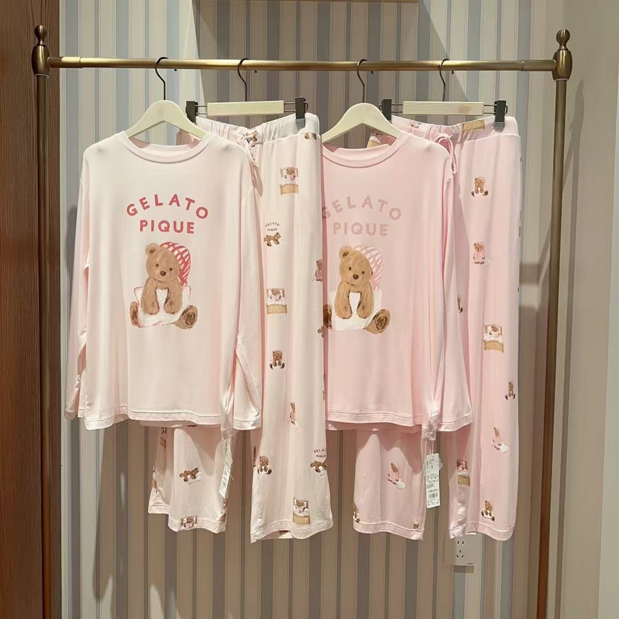 91家纺网 家纺一手货源 找家纺 （总）妍景家居生活馆 2026新款莫代尔晚安小熊套装