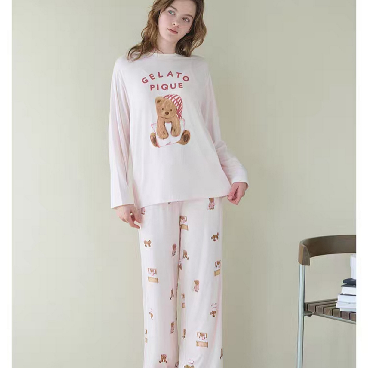 91家纺网 家纺一手货源 找家纺 妍景家居生活馆 2026新款莫代尔晚安小熊套装 深粉