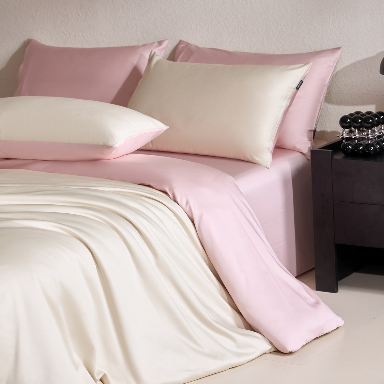 91家纺网 家纺一手货源 找家纺 拼社家纺 2026新款A类全棉50s双股100Pro贡缎长绒棉四件套全棉四件套简约纯色纯棉床上用品 舒肤蕾+天竺粉