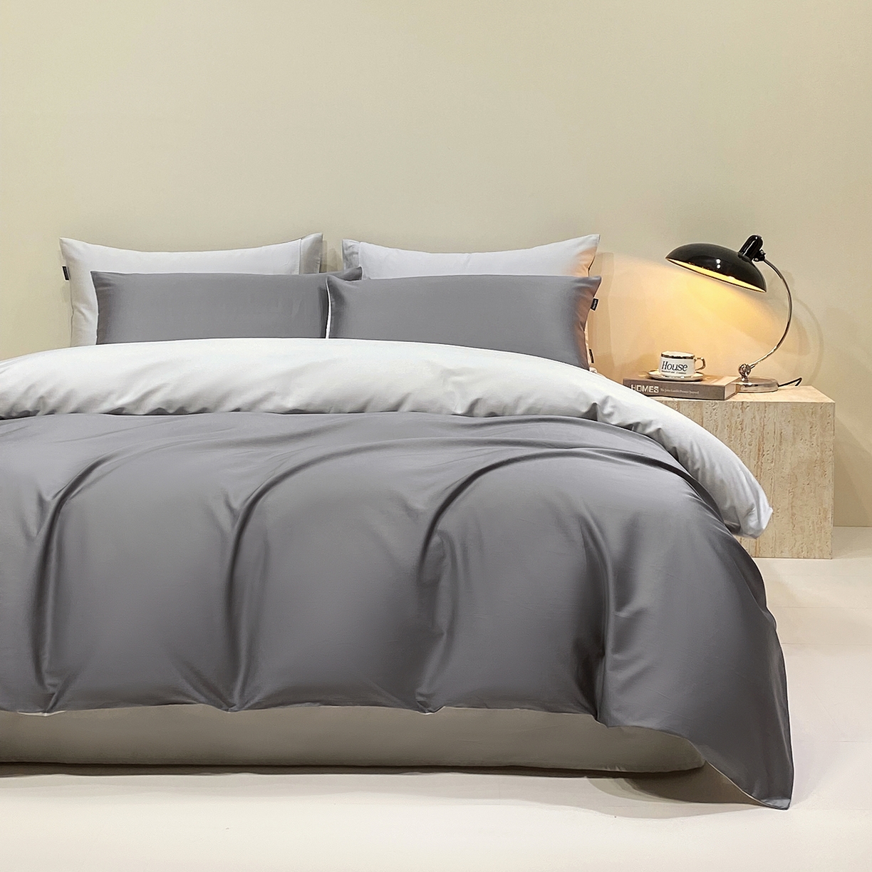 91家纺网 家纺一手货源 找家纺 拼社家纺 2026新款A类全棉50s双股100Pro贡缎长绒棉四件套全棉四件套简约纯色纯棉床上用品 高级灰+雅士灰