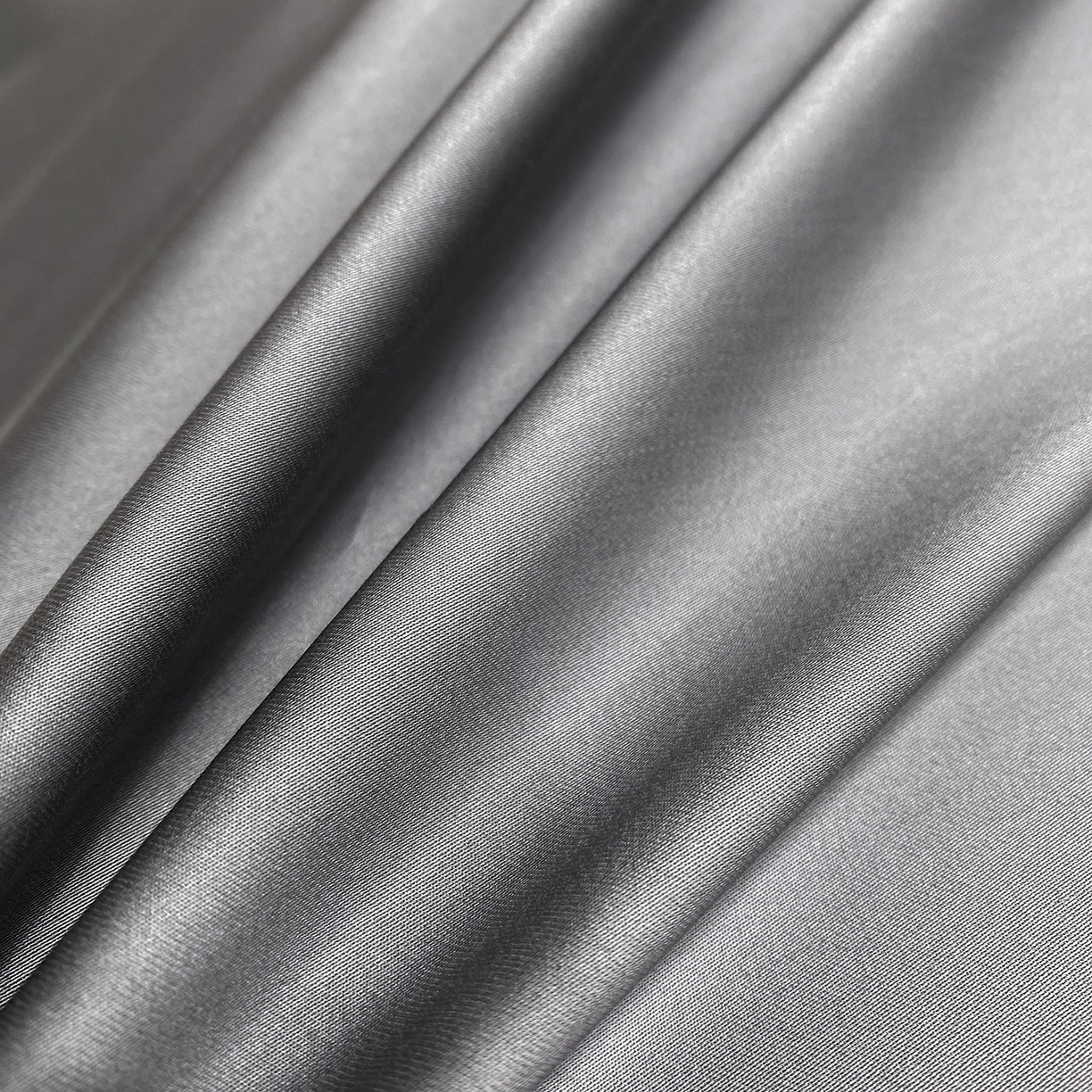 91家纺网 家纺一手货源 找家纺 拼社家纺 2026新款A类全棉50s双股100Pro贡缎长绒棉四件套全棉四件套简约纯色纯棉床上用品 高级灰+雅士灰