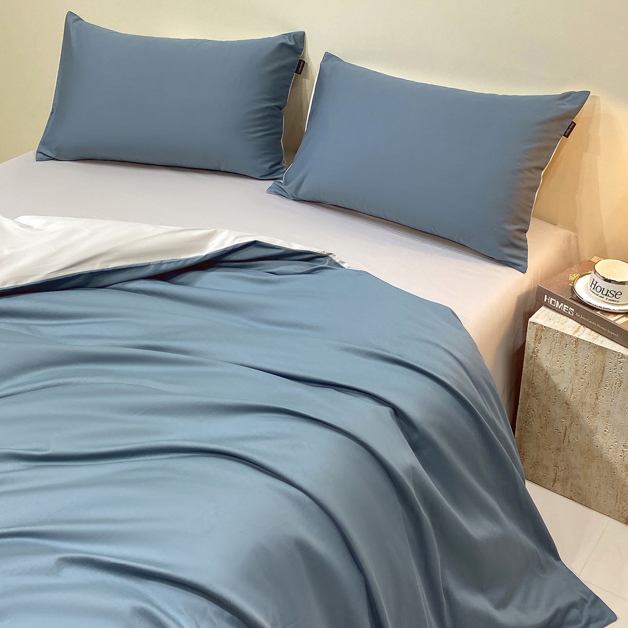 91家纺网 家纺一手货源 找家纺 拼社家纺 2026新款A类全棉50s双股100Pro贡缎长绒棉四件套全棉四件套简约纯色纯棉床上用品 海茵蓝+雅士灰