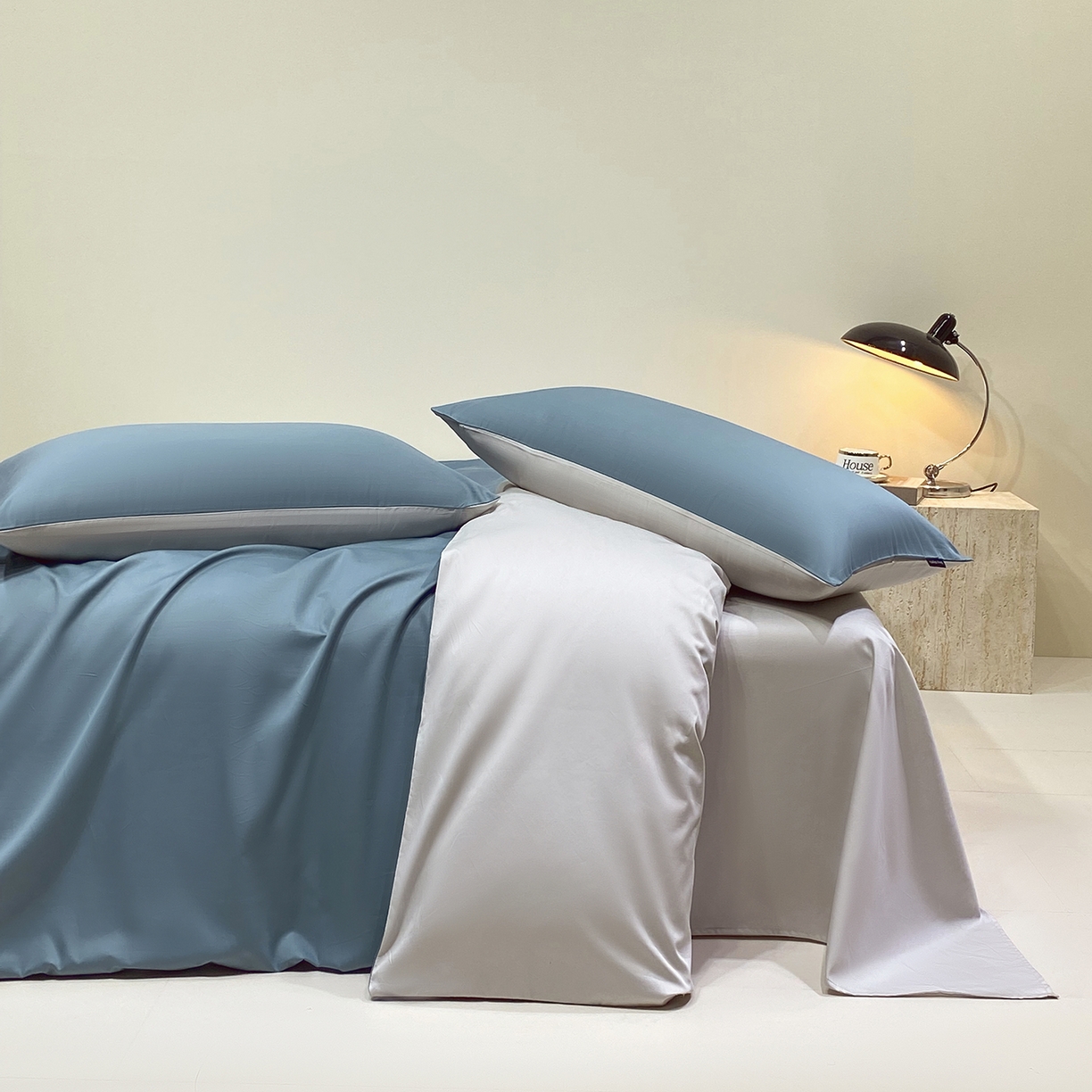 91家纺网 家纺一手货源 找家纺 拼社家纺 2026新款A类全棉50s双股100Pro贡缎长绒棉四件套全棉四件套简约纯色纯棉床上用品 海茵蓝+雅士灰