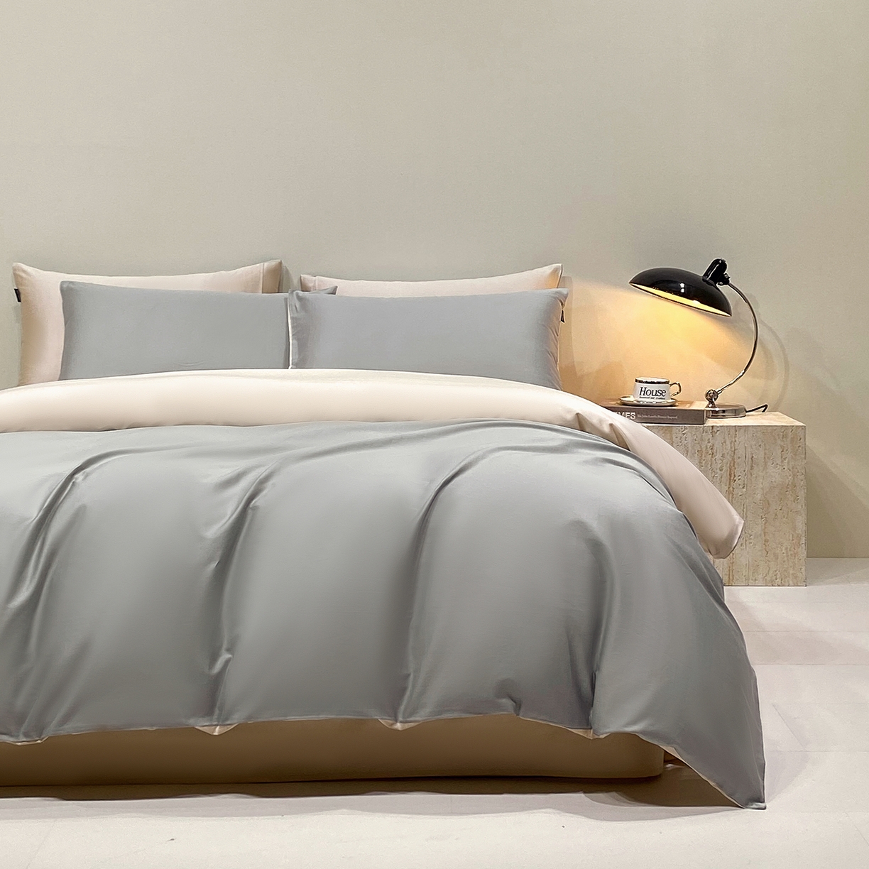 91家纺网 家纺一手货源 找家纺 拼社家纺 2026新款A类全棉50s双股100Pro贡缎长绒棉四件套全棉四件套简约纯色纯棉床上用品 兰灰+香槟金