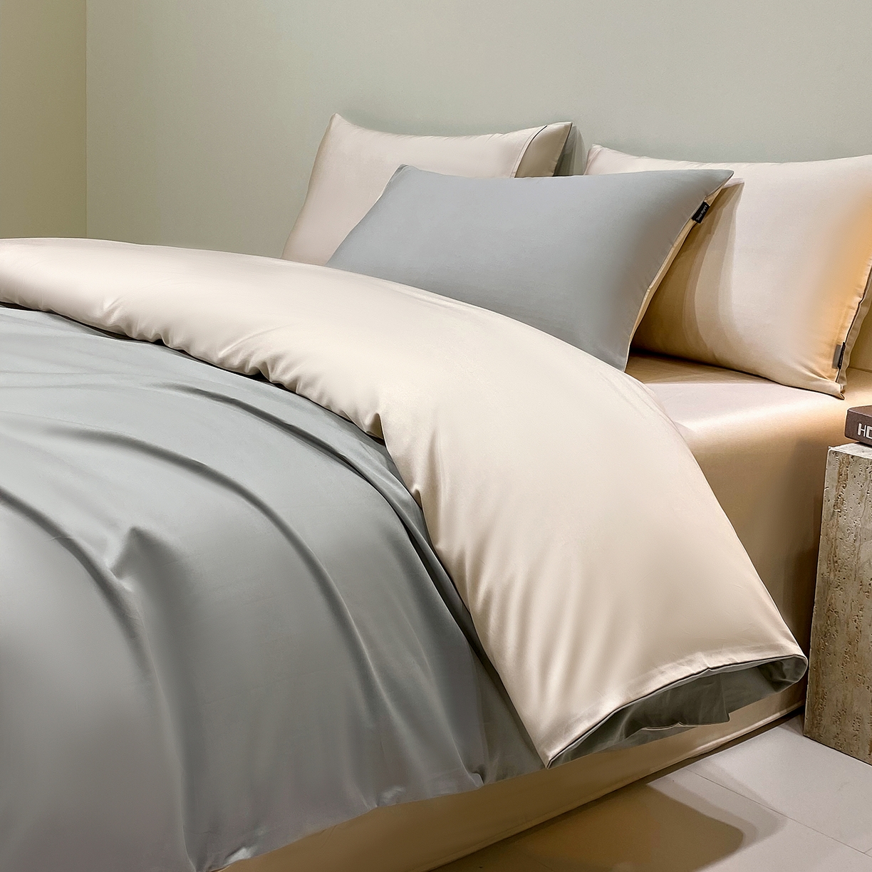 91家纺网 家纺一手货源 找家纺 拼社家纺 2026新款A类全棉50s双股100Pro贡缎长绒棉四件套全棉四件套简约纯色纯棉床上用品 兰灰+香槟金