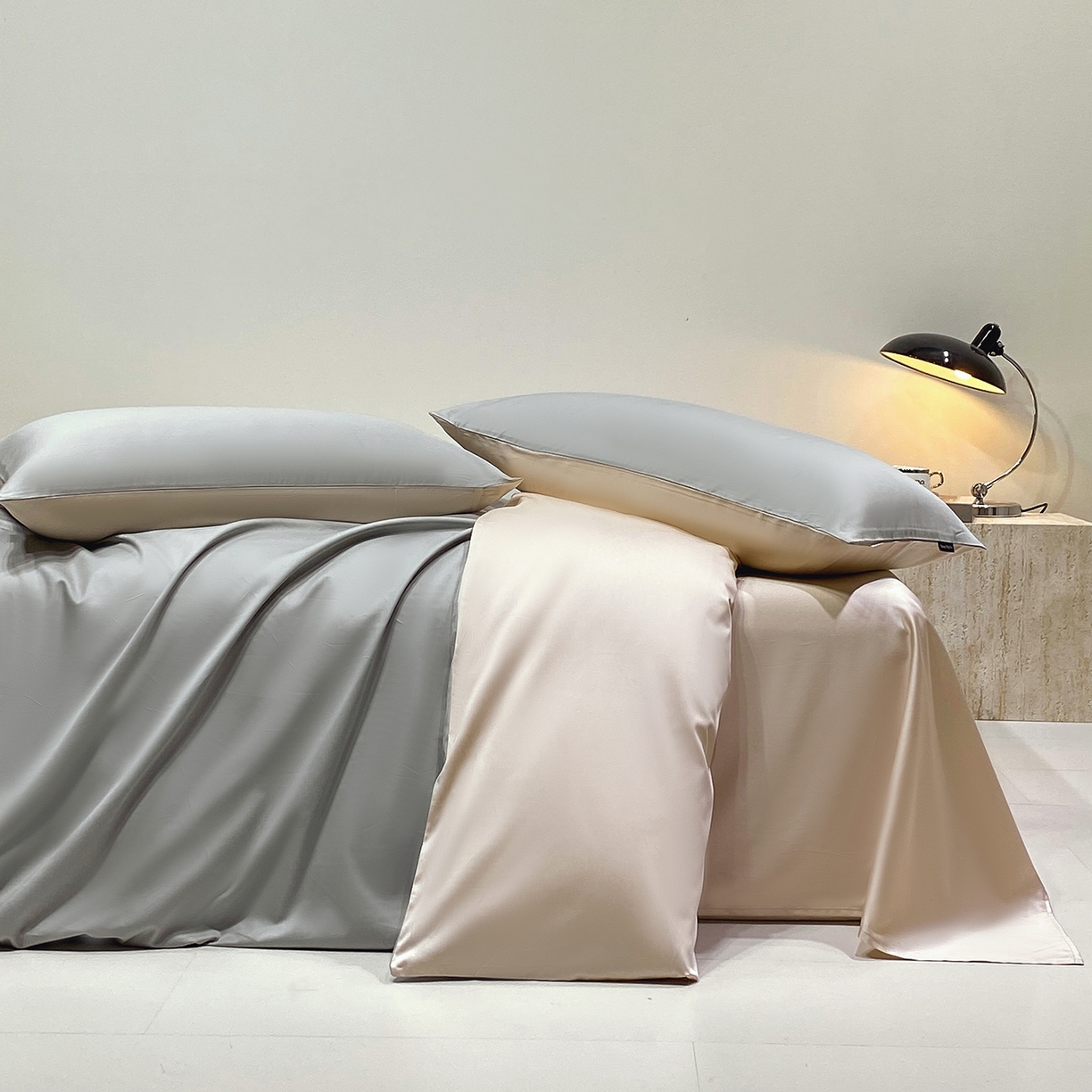 91家纺网 家纺一手货源 找家纺 拼社家纺 2026新款A类全棉50s双股100Pro贡缎长绒棉四件套全棉四件套简约纯色纯棉床上用品 兰灰+香槟金